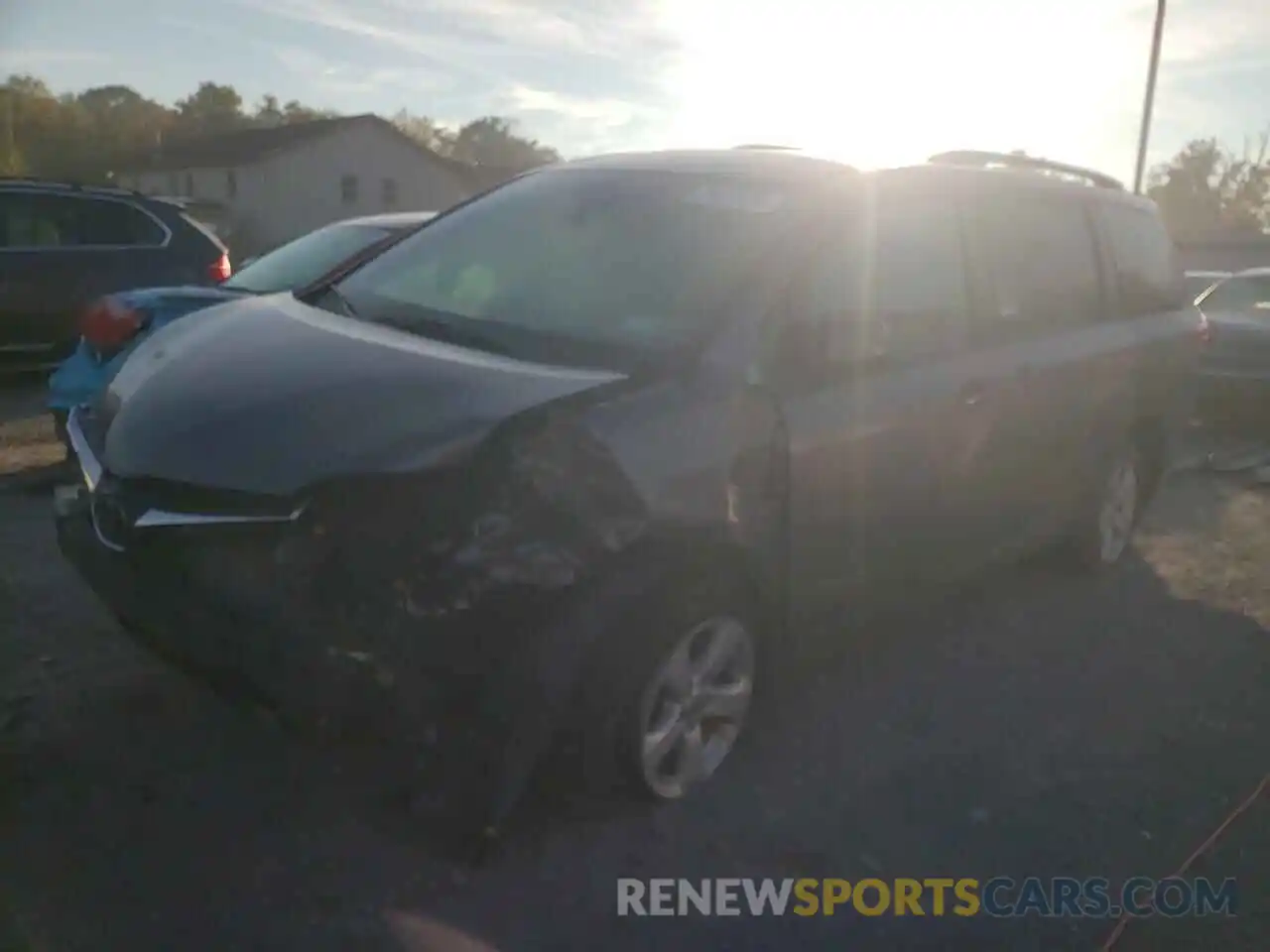 2 Photograph of a damaged car 5TDKZ3DC2LS057645 TOYOTA SIENNA 2020