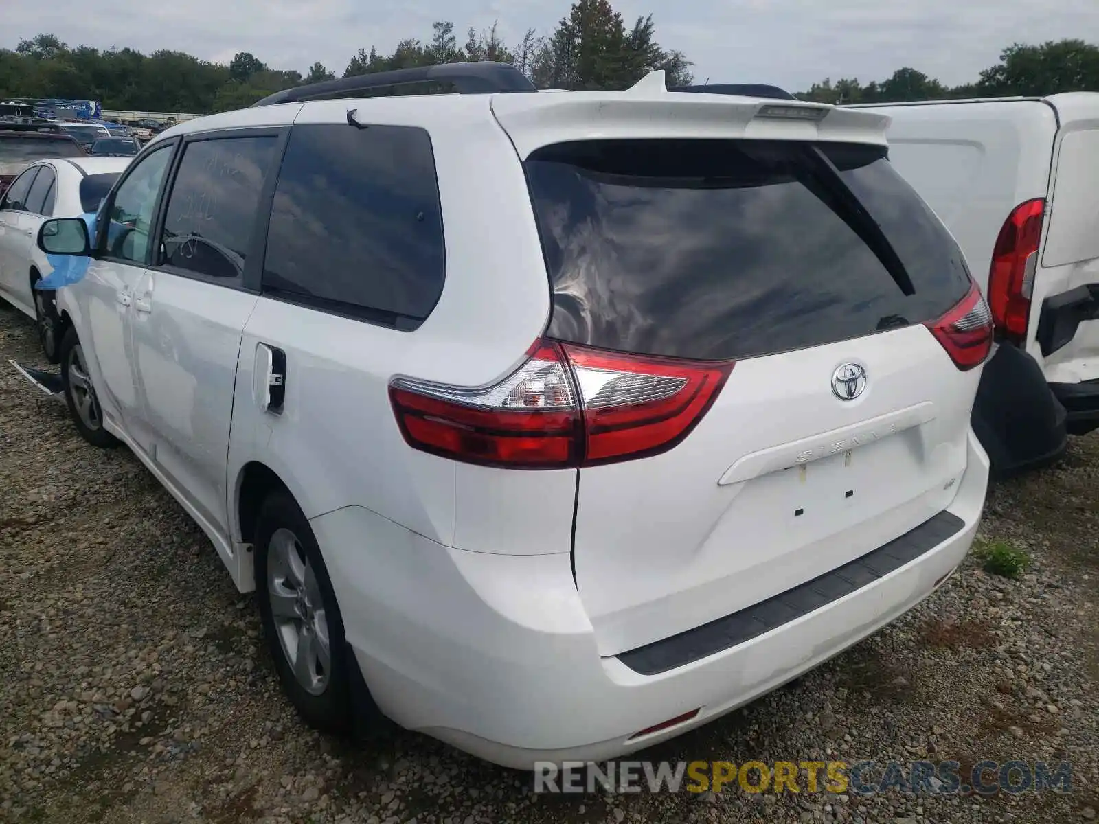 3 Photograph of a damaged car 5TDKZ3DC2LS061114 TOYOTA SIENNA 2020