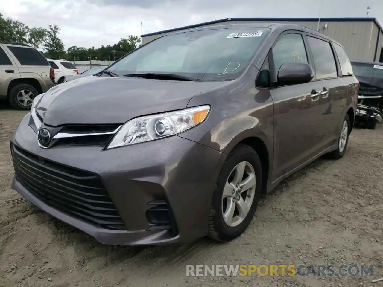 2 Photograph of a damaged car 5TDKZ3DC2LS065020 TOYOTA SIENNA 2020