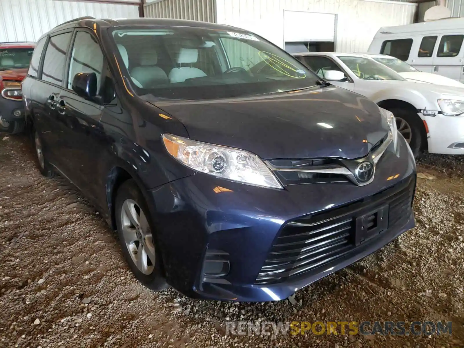 1 Photograph of a damaged car 5TDKZ3DC2LS080973 TOYOTA SIENNA 2020