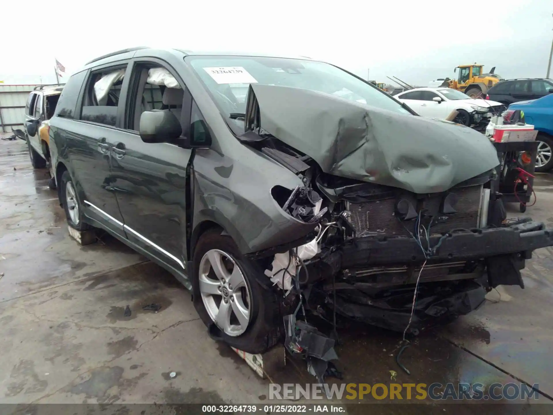 1 Photograph of a damaged car 5TDKZ3DC2LS083033 TOYOTA SIENNA 2020