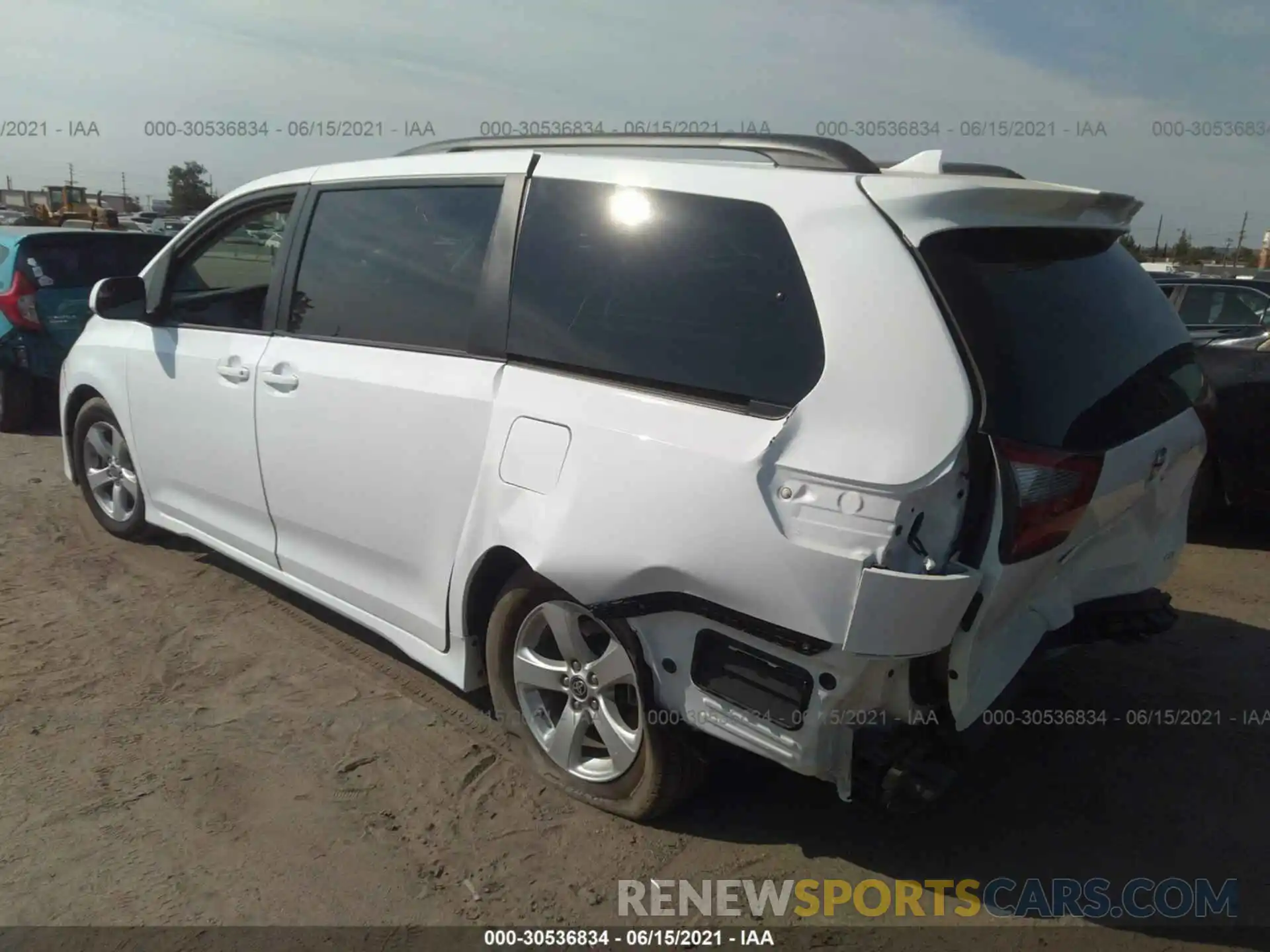 3 Фотография поврежденного автомобиля 5TDKZ3DC2LS085977 TOYOTA SIENNA 2020