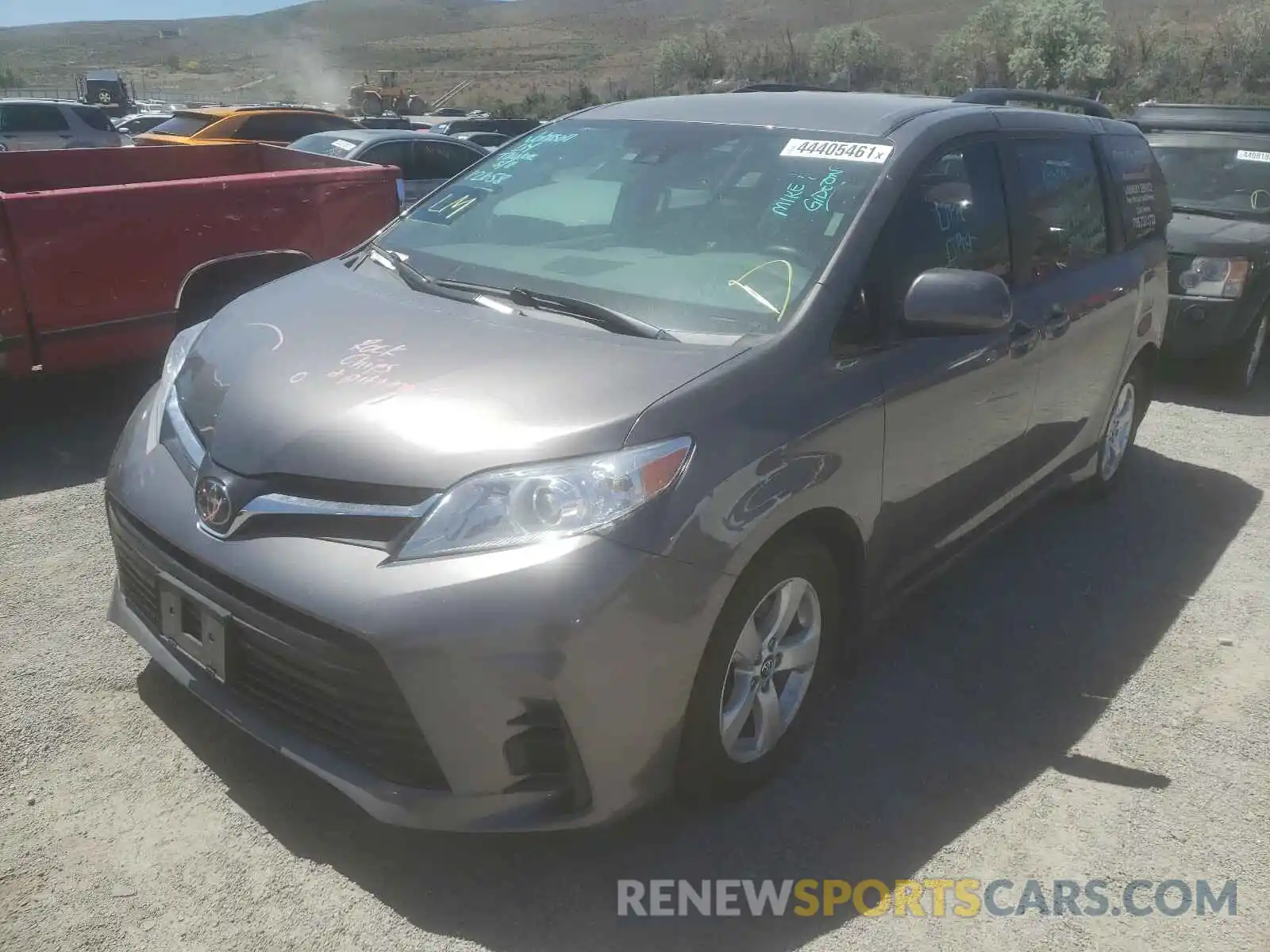 2 Photograph of a damaged car 5TDKZ3DC3LS022497 TOYOTA SIENNA 2020