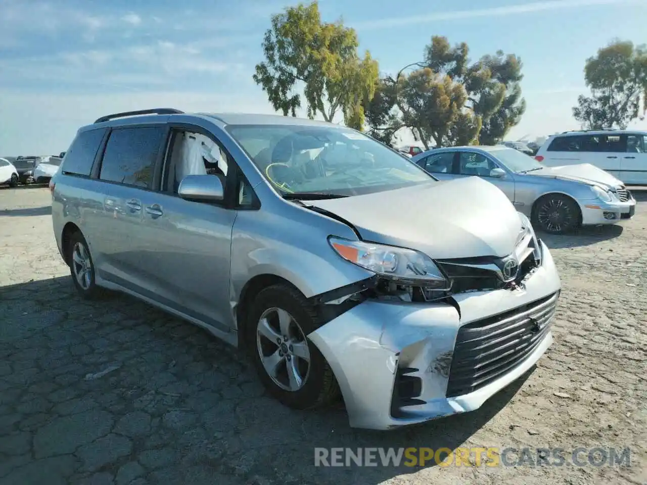 1 Photograph of a damaged car 5TDKZ3DC3LS023424 TOYOTA SIENNA 2020