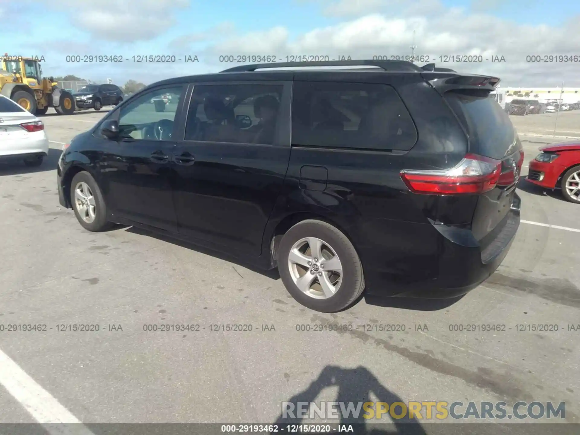 3 Photograph of a damaged car 5TDKZ3DC3LS028915 TOYOTA SIENNA 2020