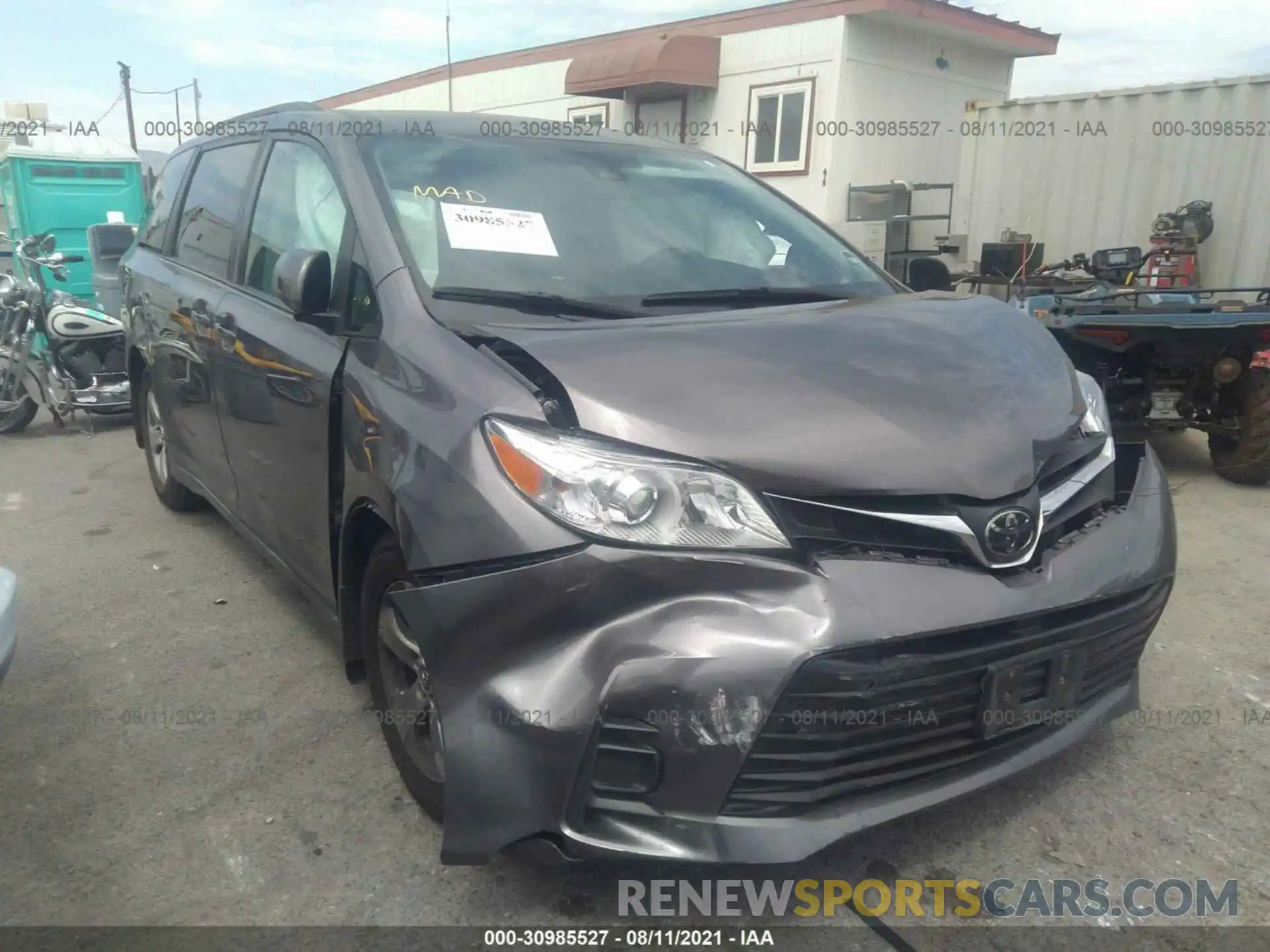 1 Photograph of a damaged car 5TDKZ3DC3LS047416 TOYOTA SIENNA 2020