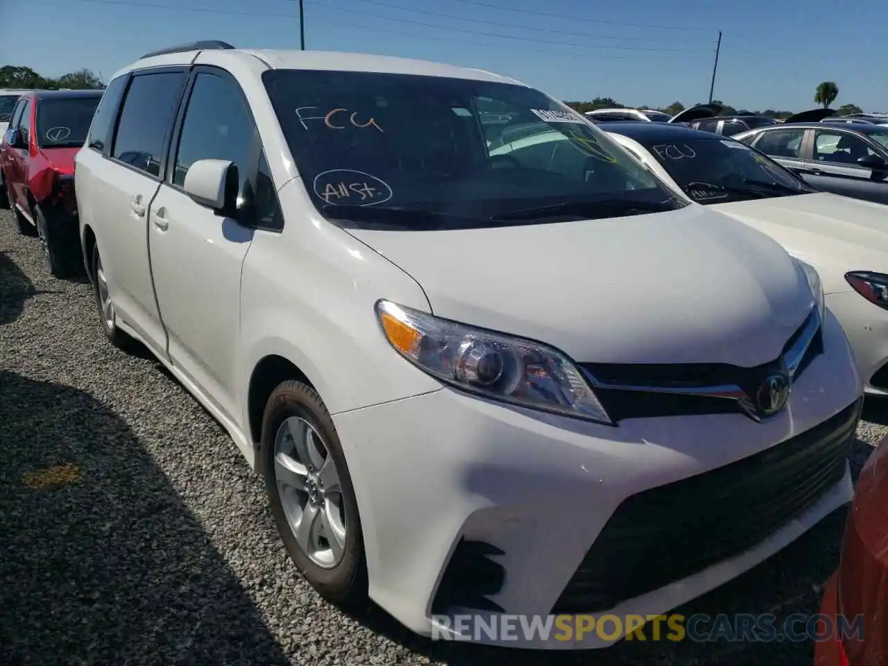 1 Photograph of a damaged car 5TDKZ3DC3LS052678 TOYOTA SIENNA 2020