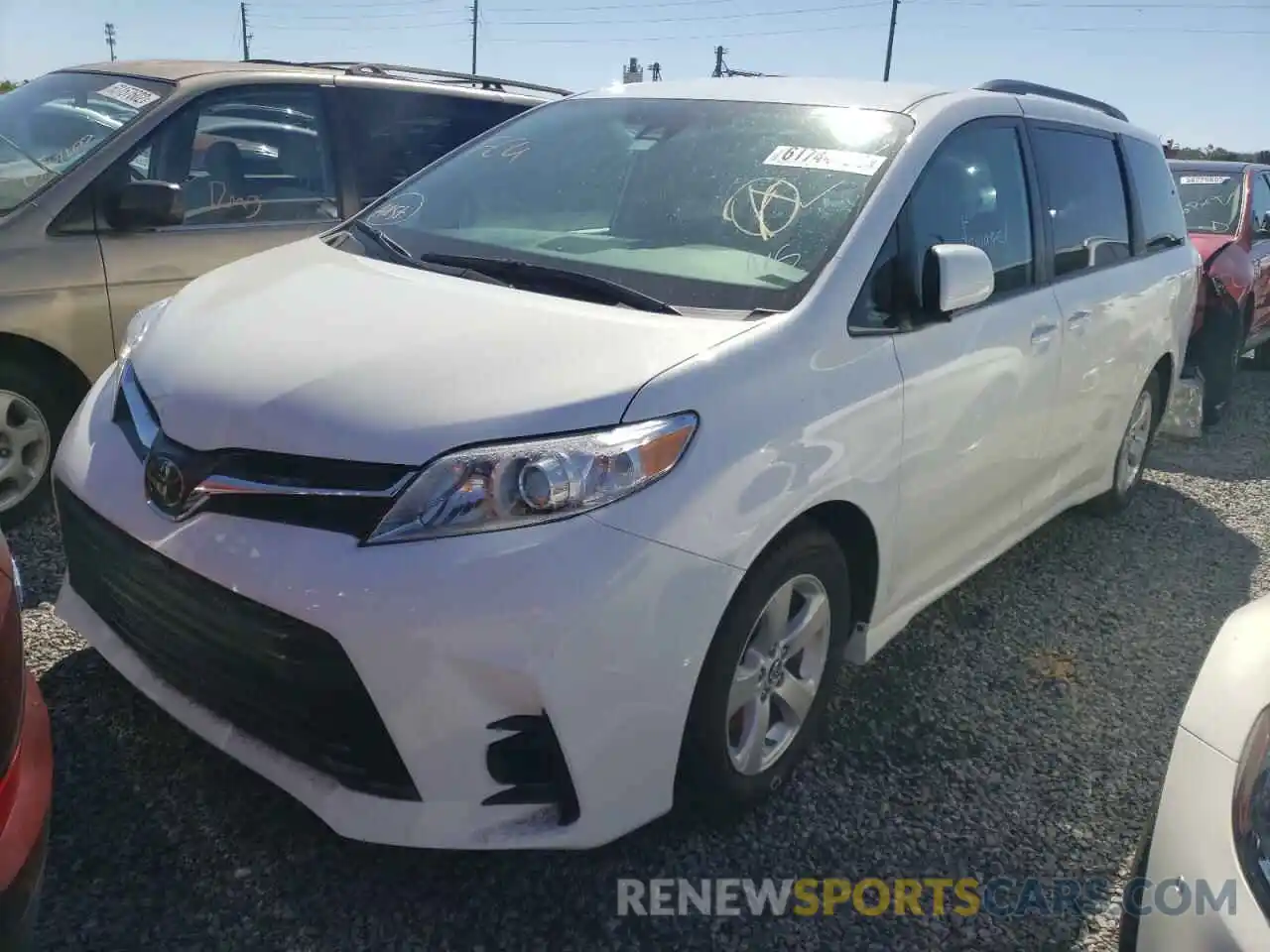 2 Photograph of a damaged car 5TDKZ3DC3LS052678 TOYOTA SIENNA 2020