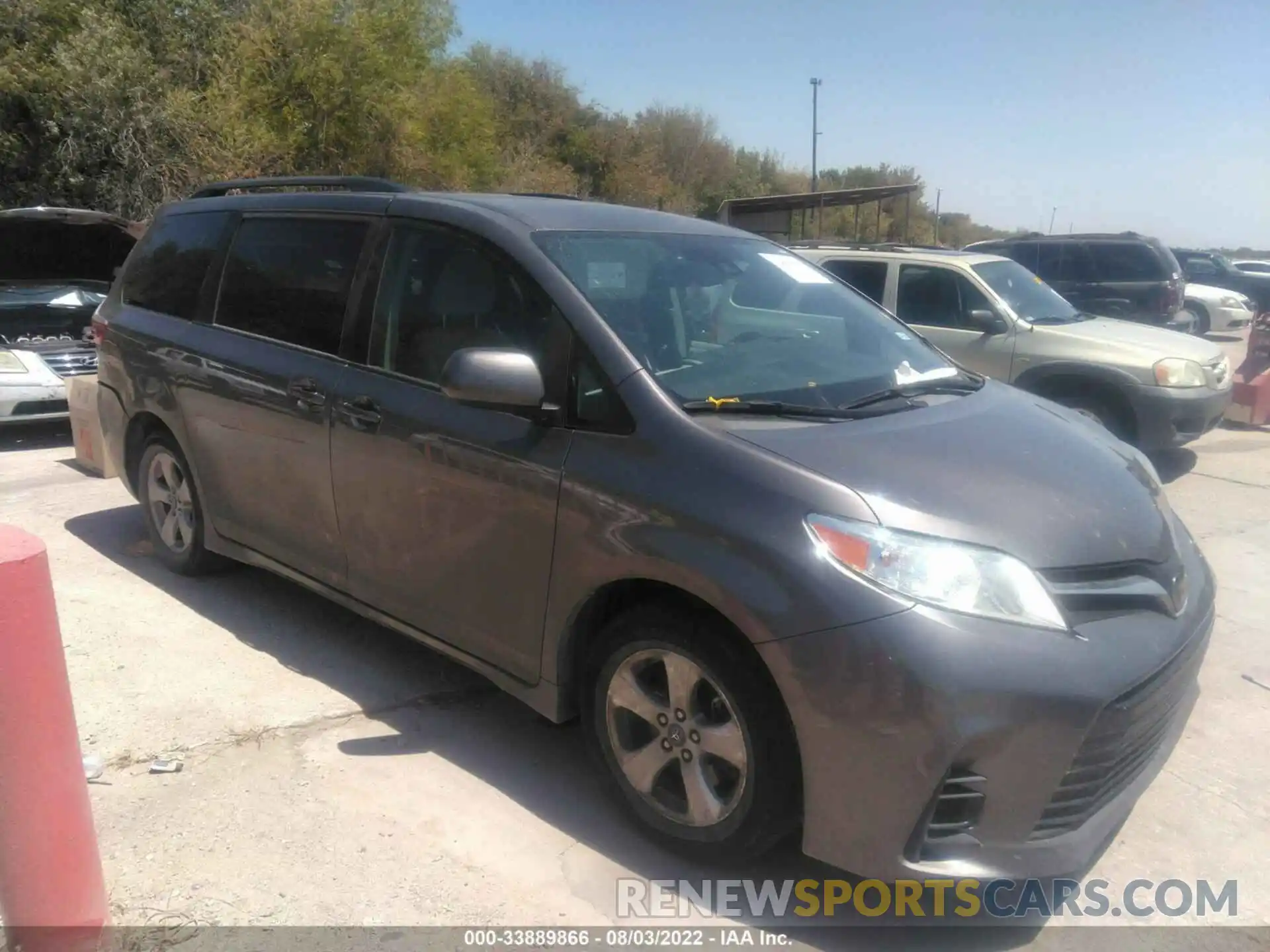 1 Photograph of a damaged car 5TDKZ3DC3LS053961 TOYOTA SIENNA 2020