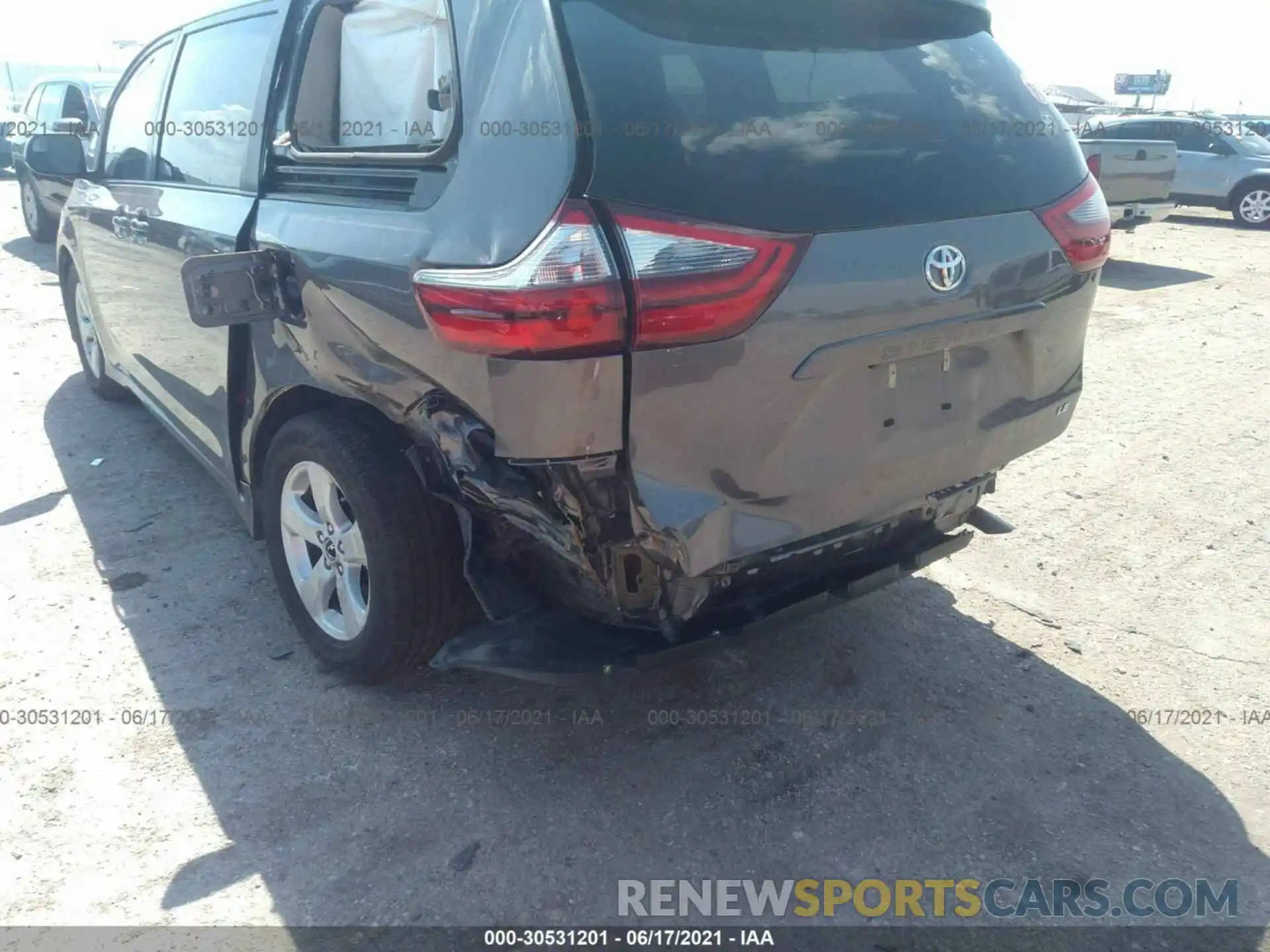 6 Photograph of a damaged car 5TDKZ3DC3LS054303 TOYOTA SIENNA 2020