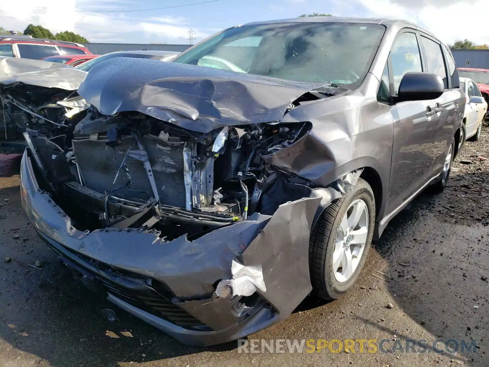 2 Photograph of a damaged car 5TDKZ3DC3LS054477 TOYOTA SIENNA 2020