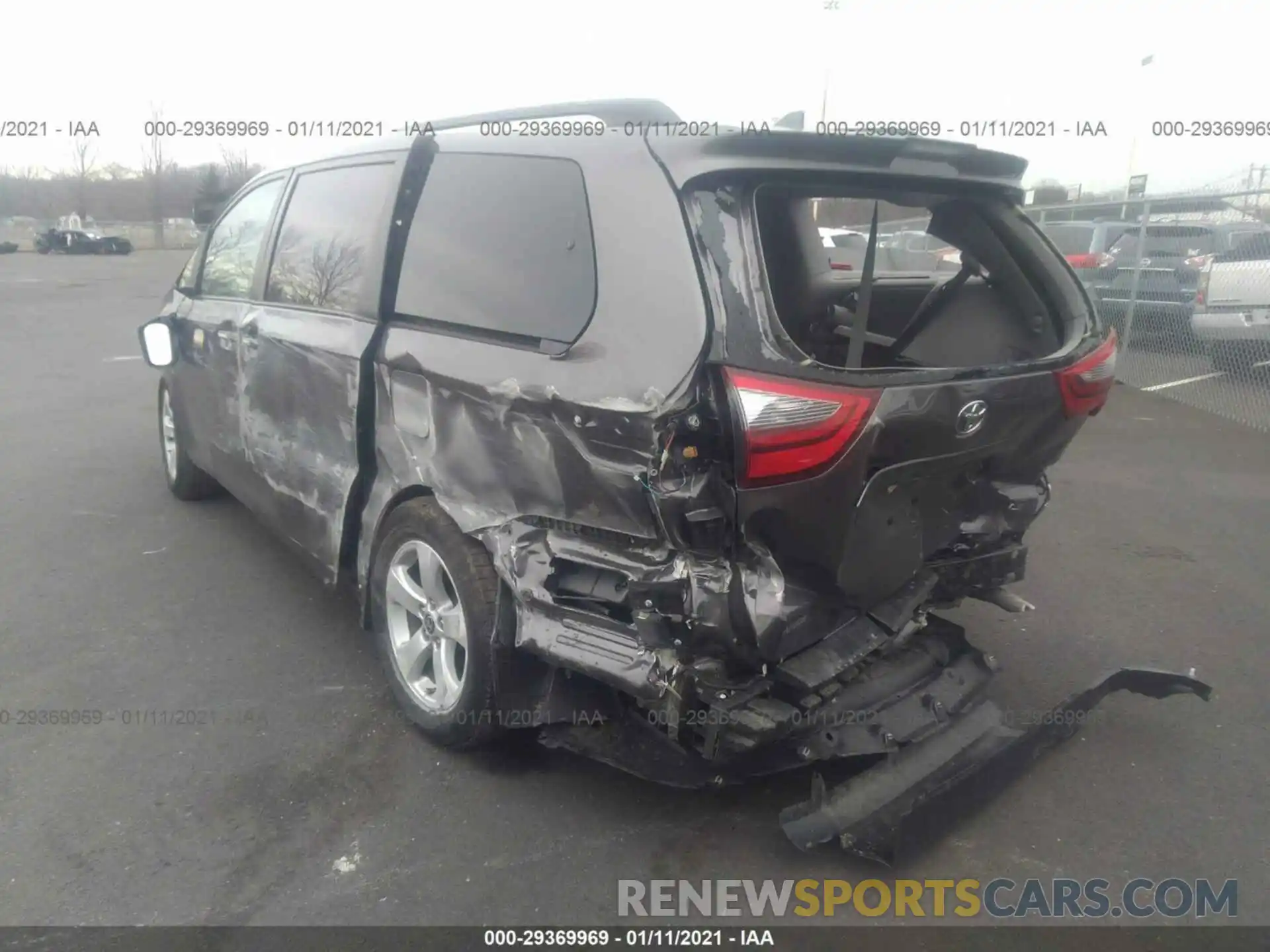 3 Photograph of a damaged car 5TDKZ3DC3LS059002 TOYOTA SIENNA 2020