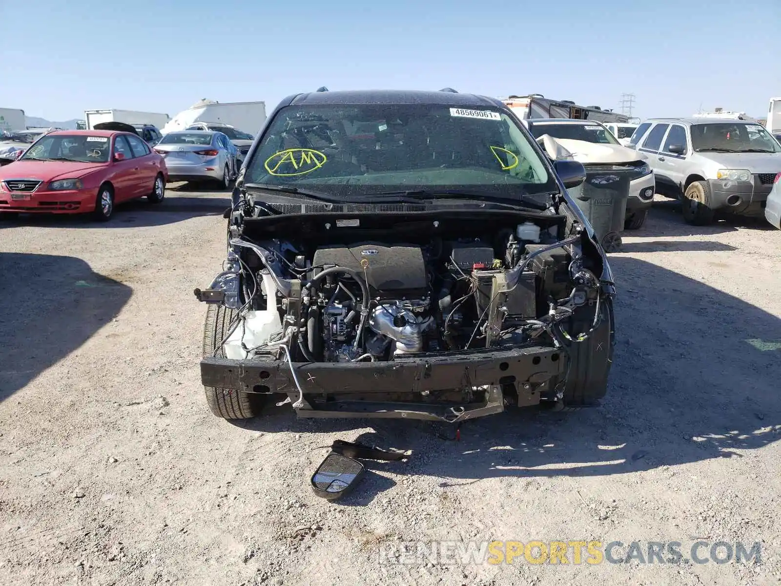 9 Photograph of a damaged car 5TDKZ3DC3LS071392 TOYOTA SIENNA 2020