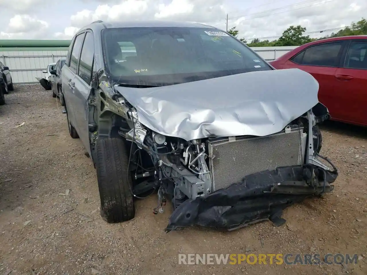 1 Photograph of a damaged car 5TDKZ3DC3LS074924 TOYOTA SIENNA 2020