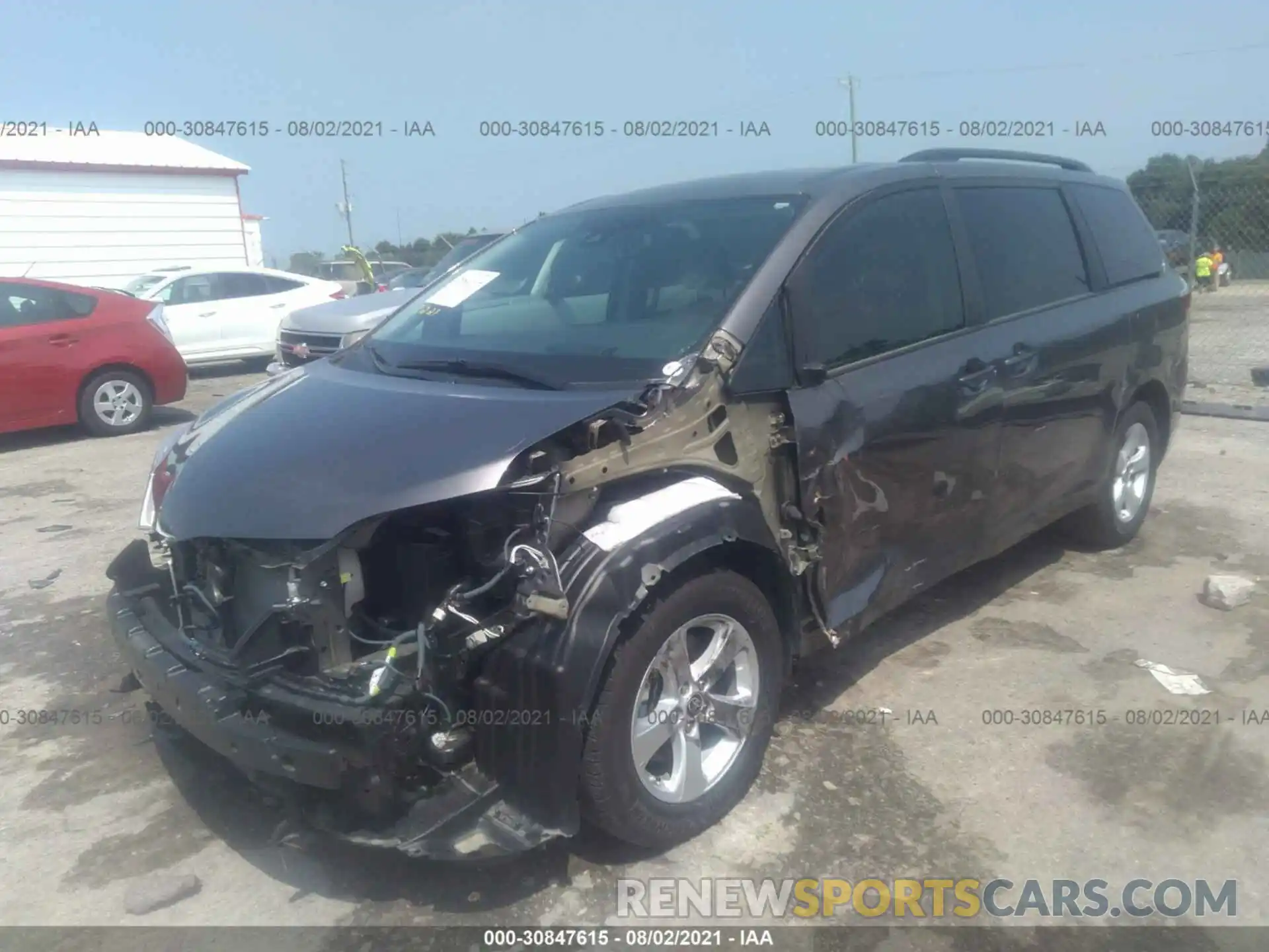 2 Photograph of a damaged car 5TDKZ3DC3LS076639 TOYOTA SIENNA 2020