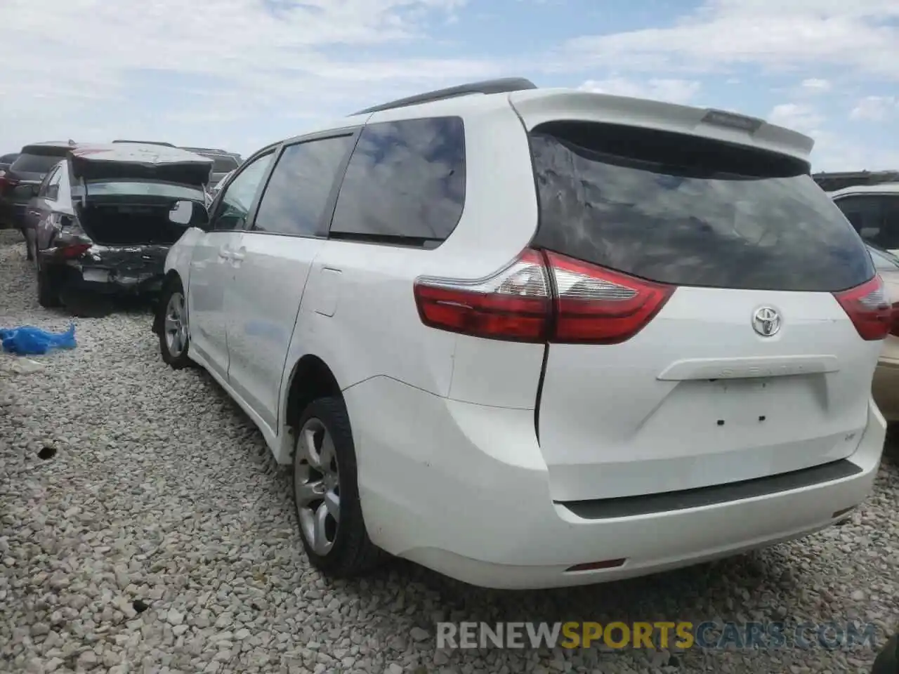 3 Photograph of a damaged car 5TDKZ3DC3LS077497 TOYOTA SIENNA 2020