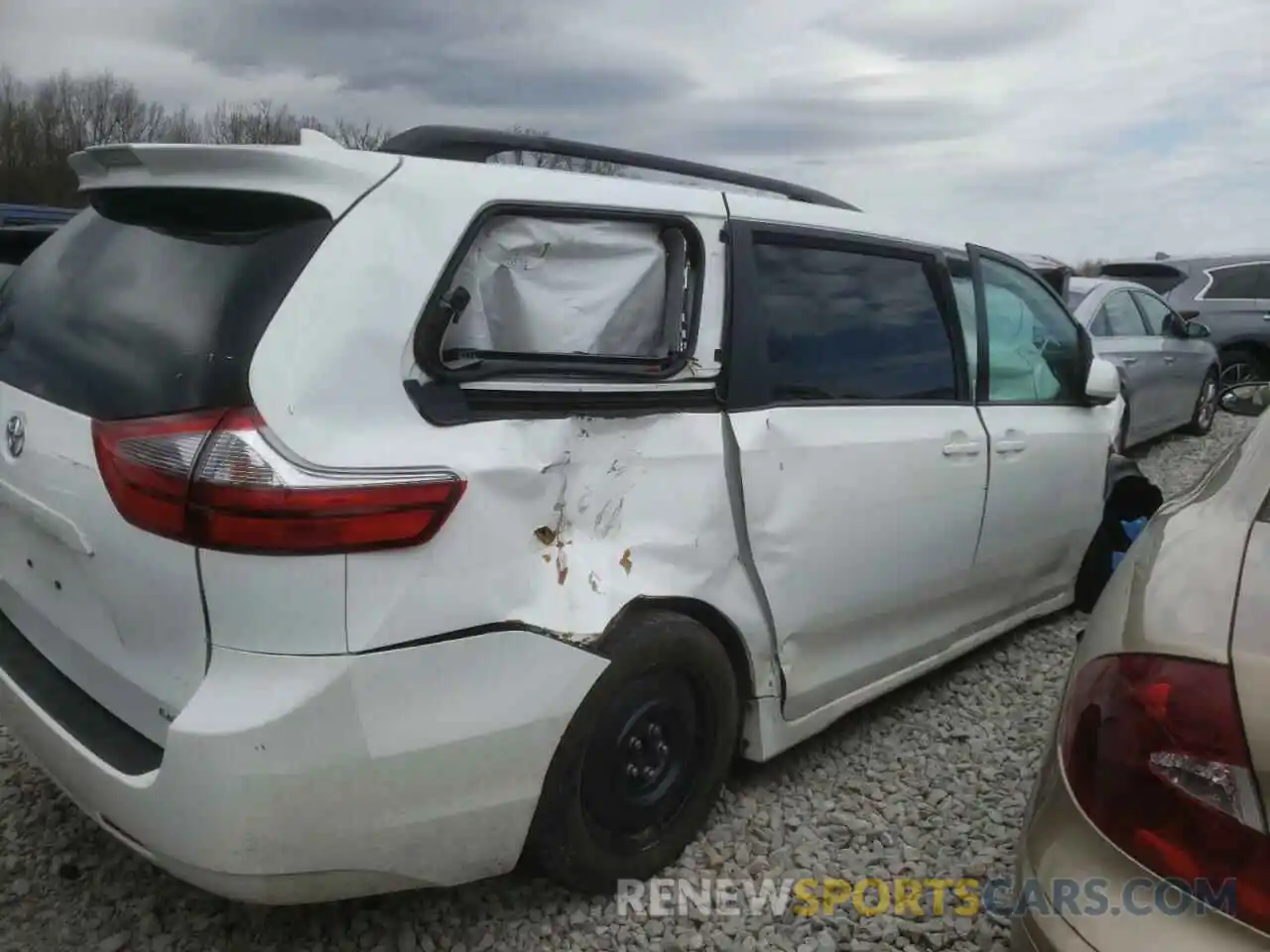 4 Фотография поврежденного автомобиля 5TDKZ3DC3LS077497 TOYOTA SIENNA 2020