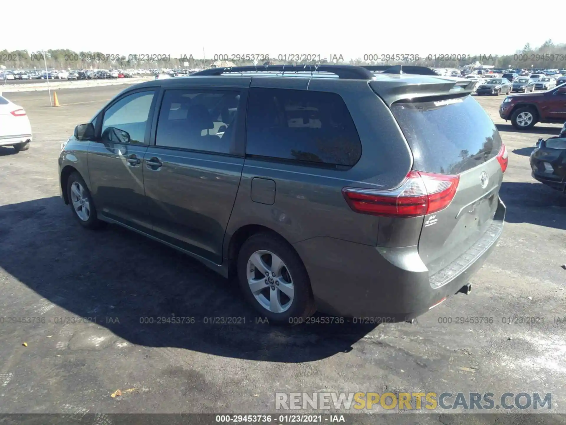 3 Фотография поврежденного автомобиля 5TDKZ3DC3LS082697 TOYOTA SIENNA 2020