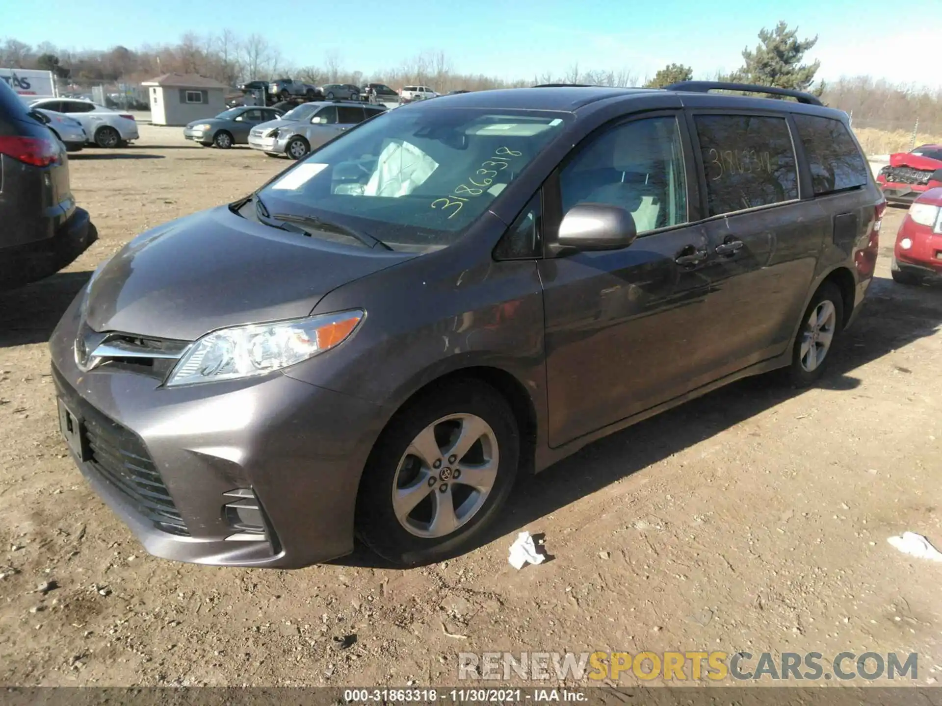 2 Photograph of a damaged car 5TDKZ3DC3LS083784 TOYOTA SIENNA 2020