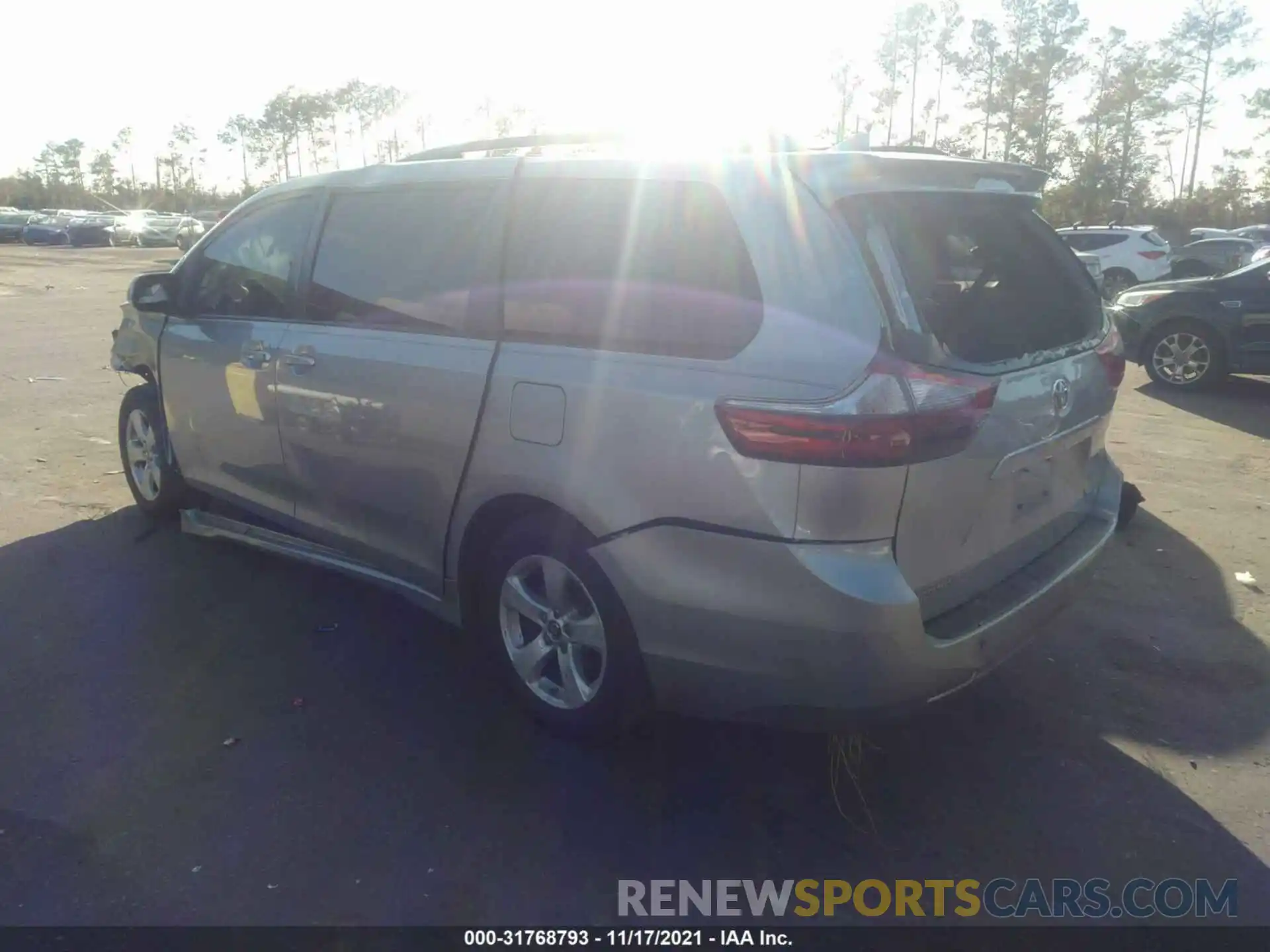 3 Photograph of a damaged car 5TDKZ3DC4LS034139 TOYOTA SIENNA 2020