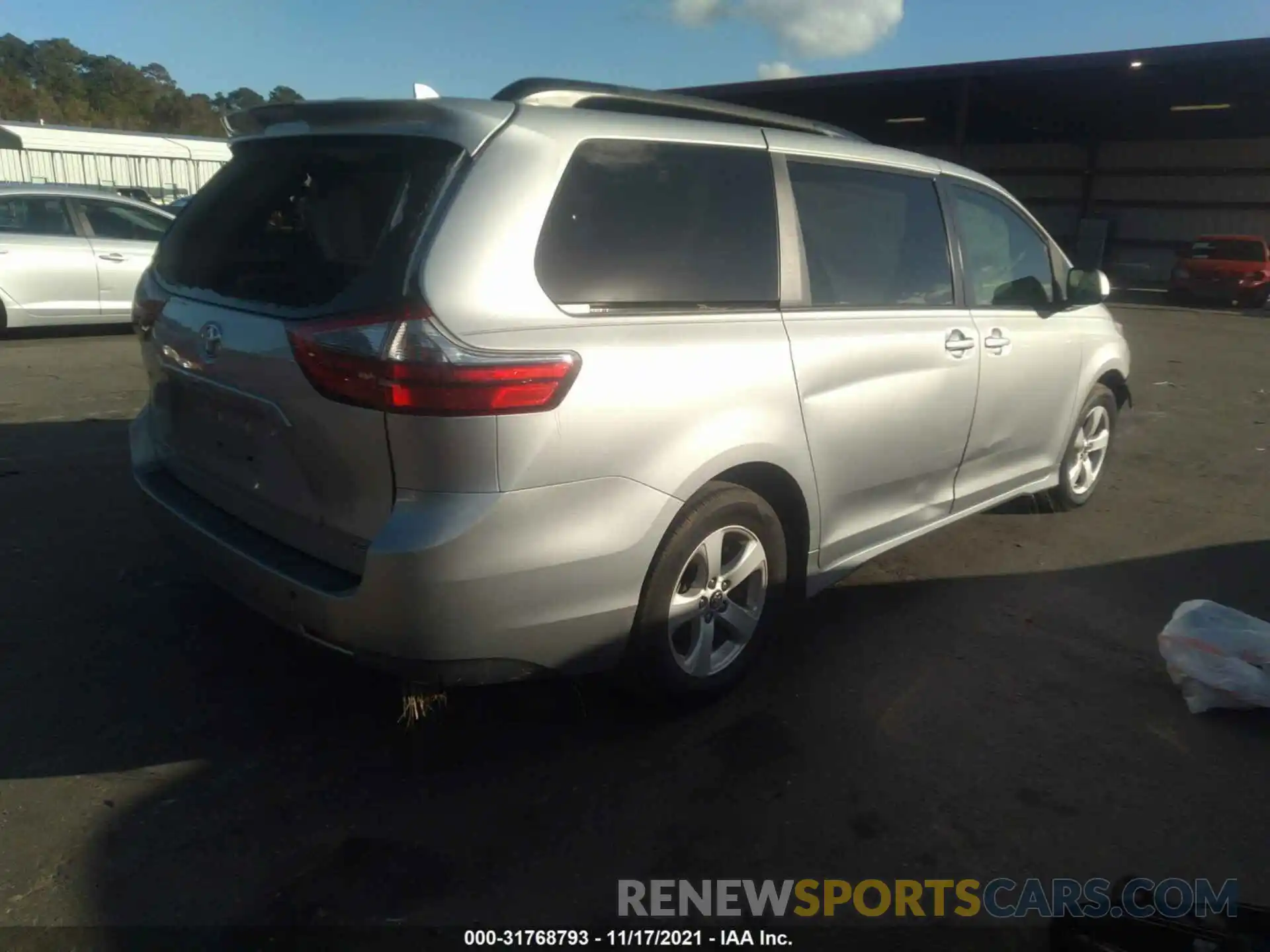 4 Фотография поврежденного автомобиля 5TDKZ3DC4LS034139 TOYOTA SIENNA 2020