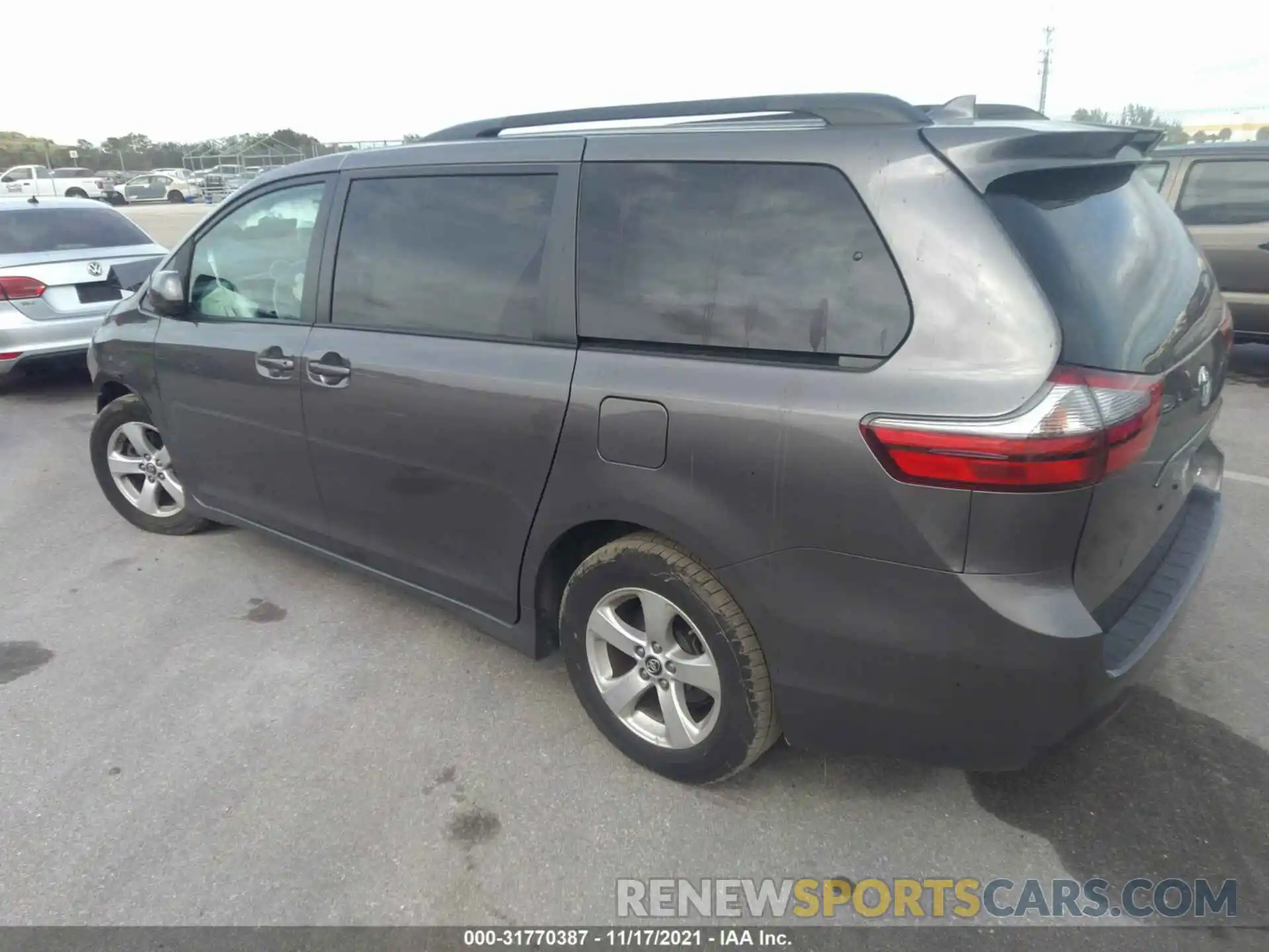 3 Фотография поврежденного автомобиля 5TDKZ3DC4LS036330 TOYOTA SIENNA 2020