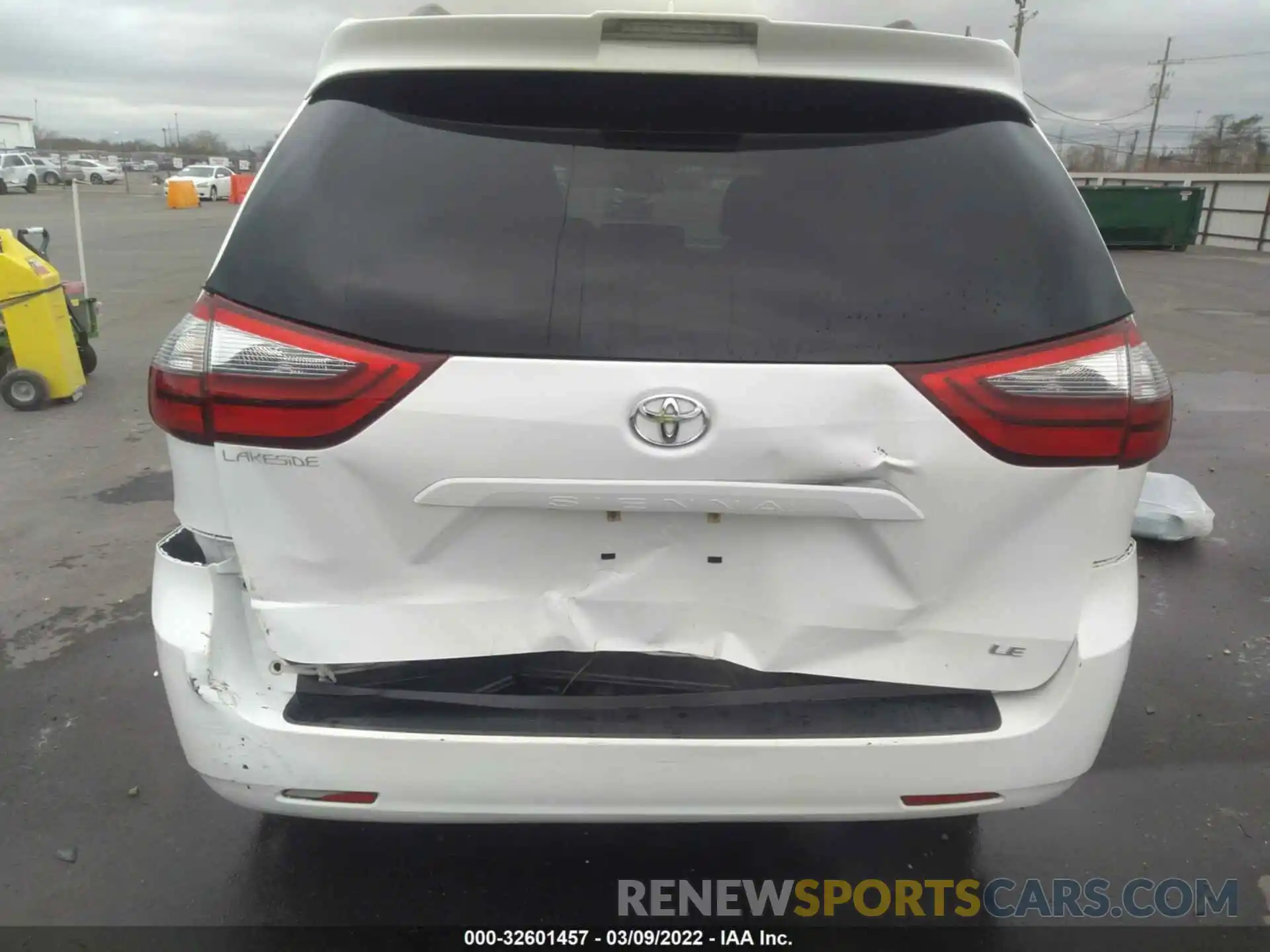 6 Photograph of a damaged car 5TDKZ3DC4LS053158 TOYOTA SIENNA 2020