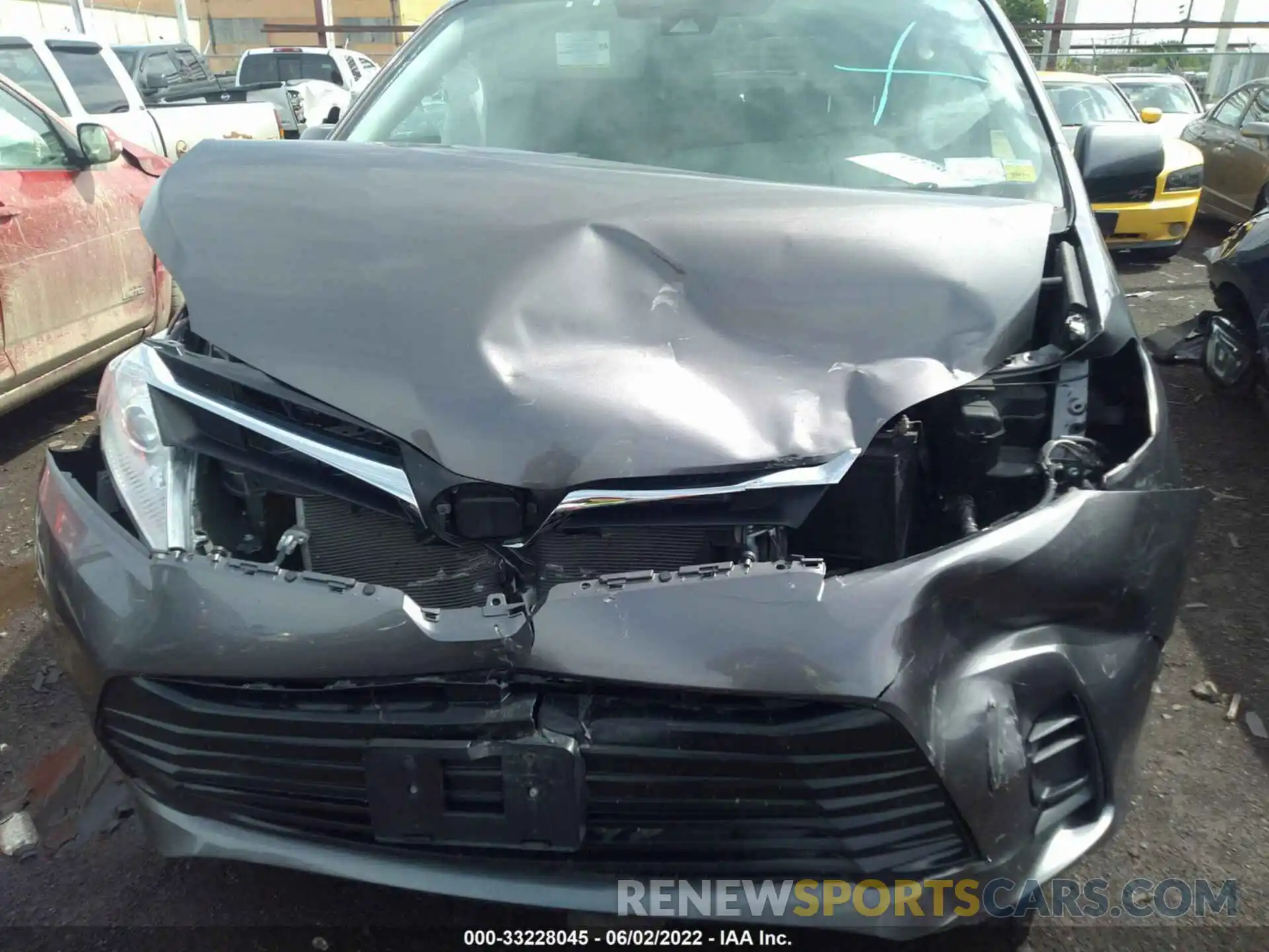 10 Photograph of a damaged car 5TDKZ3DC4LS054035 TOYOTA SIENNA 2020