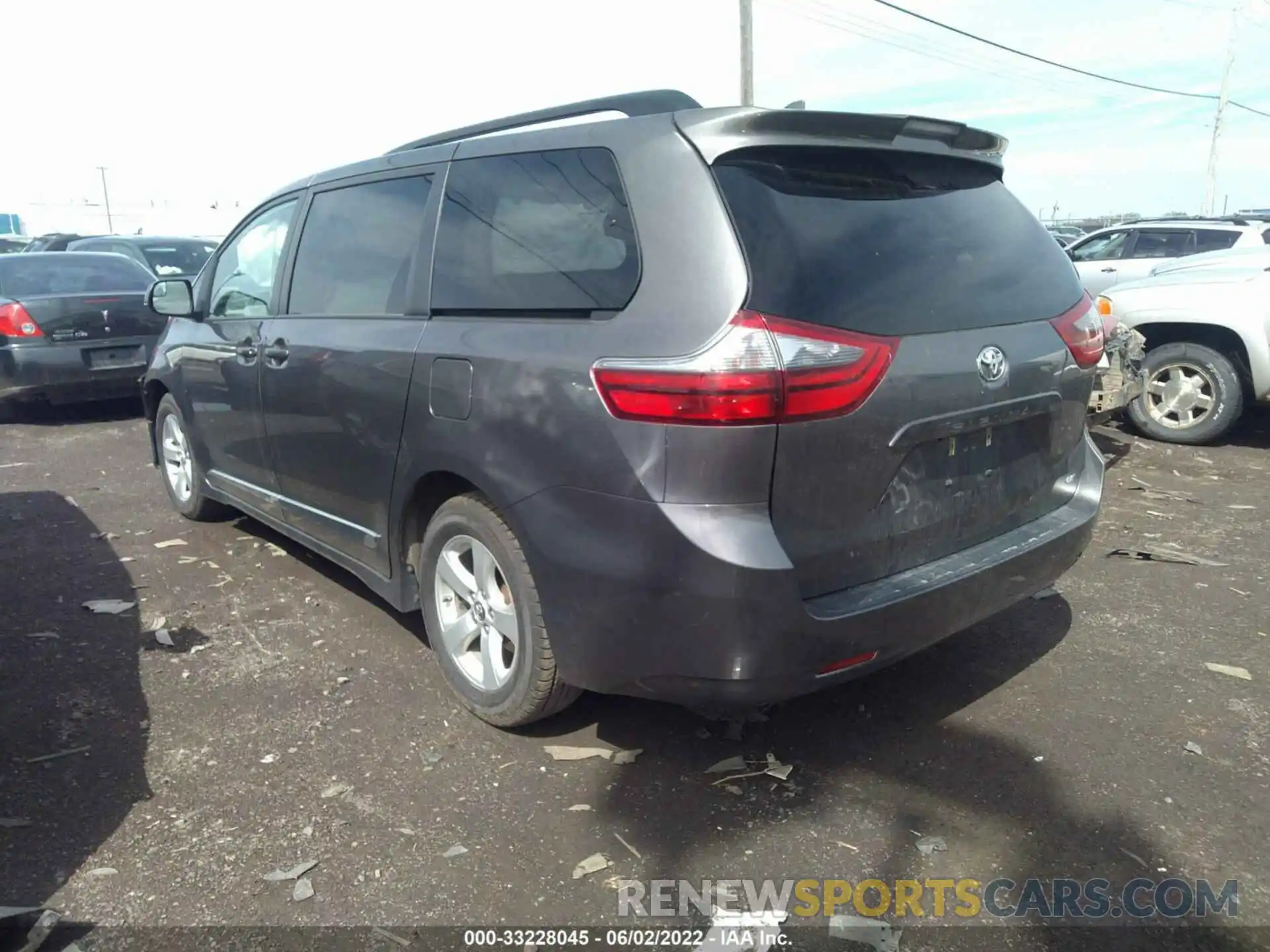 3 Photograph of a damaged car 5TDKZ3DC4LS054035 TOYOTA SIENNA 2020