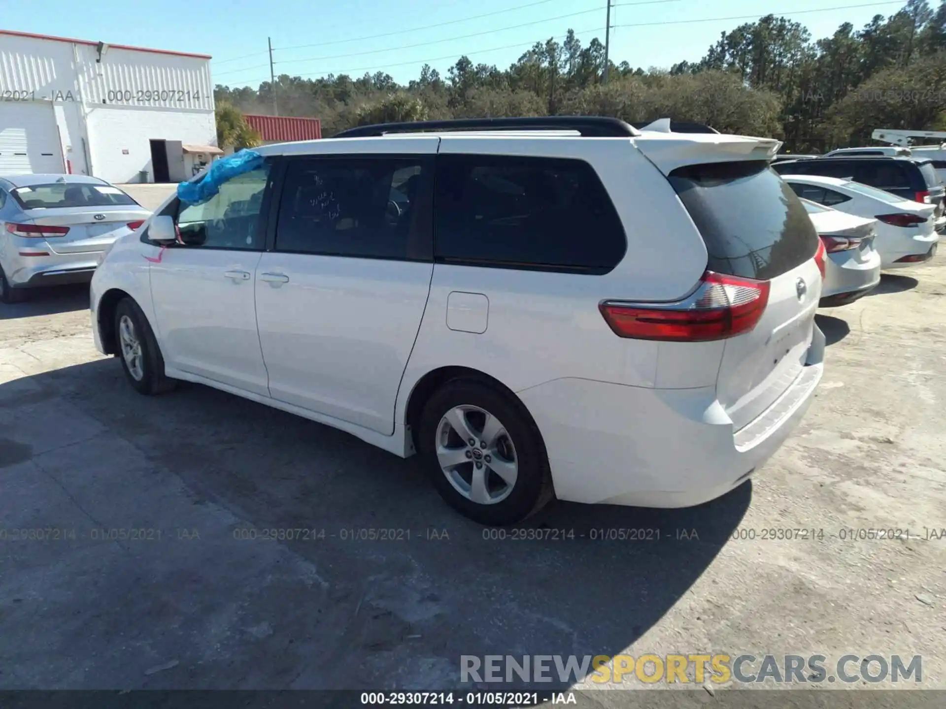 3 Фотография поврежденного автомобиля 5TDKZ3DC4LS064497 TOYOTA SIENNA 2020