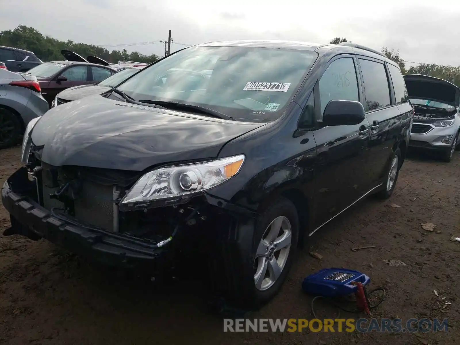 2 Photograph of a damaged car 5TDKZ3DC4LS076312 TOYOTA SIENNA 2020