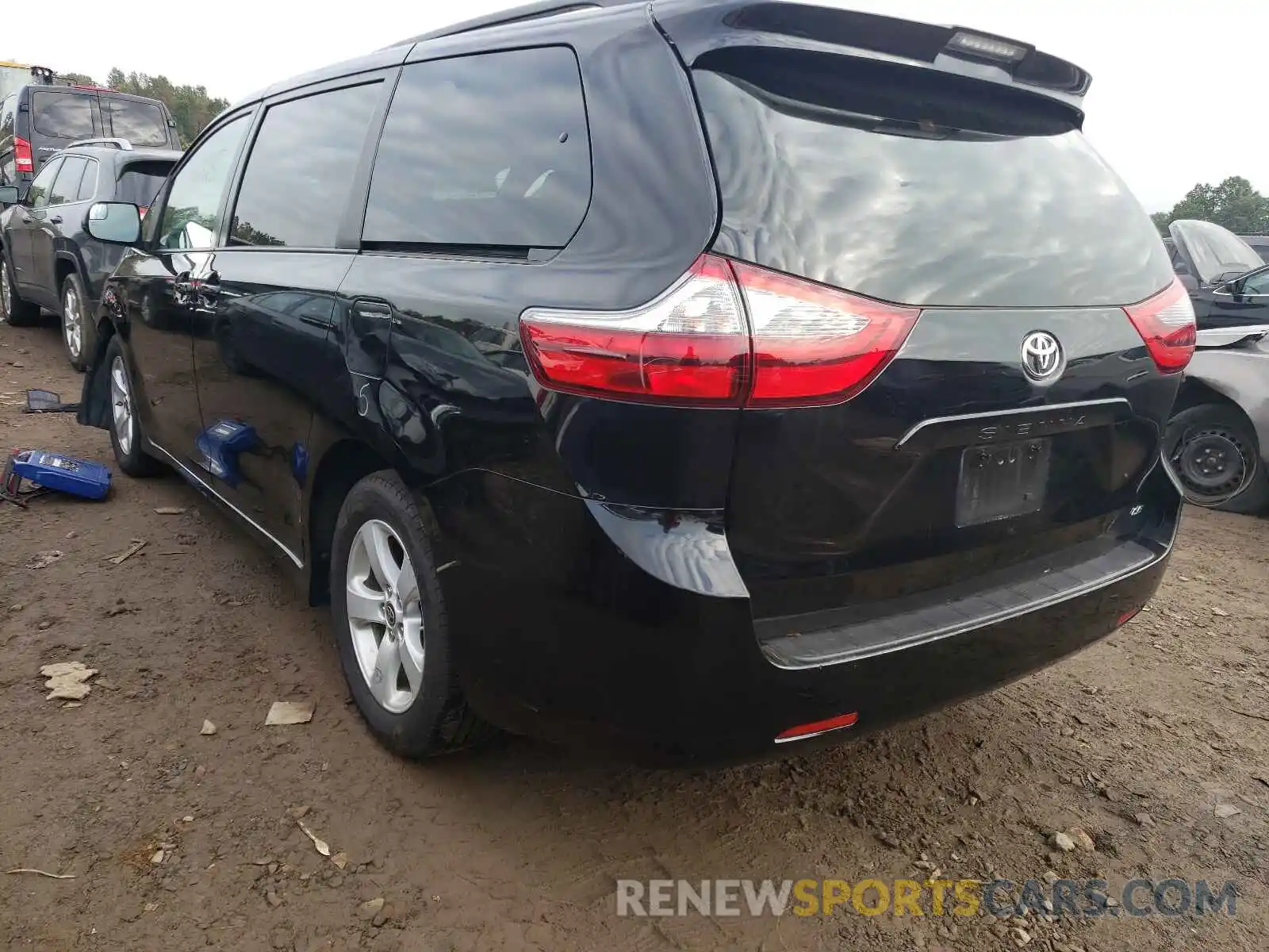 3 Photograph of a damaged car 5TDKZ3DC4LS076312 TOYOTA SIENNA 2020