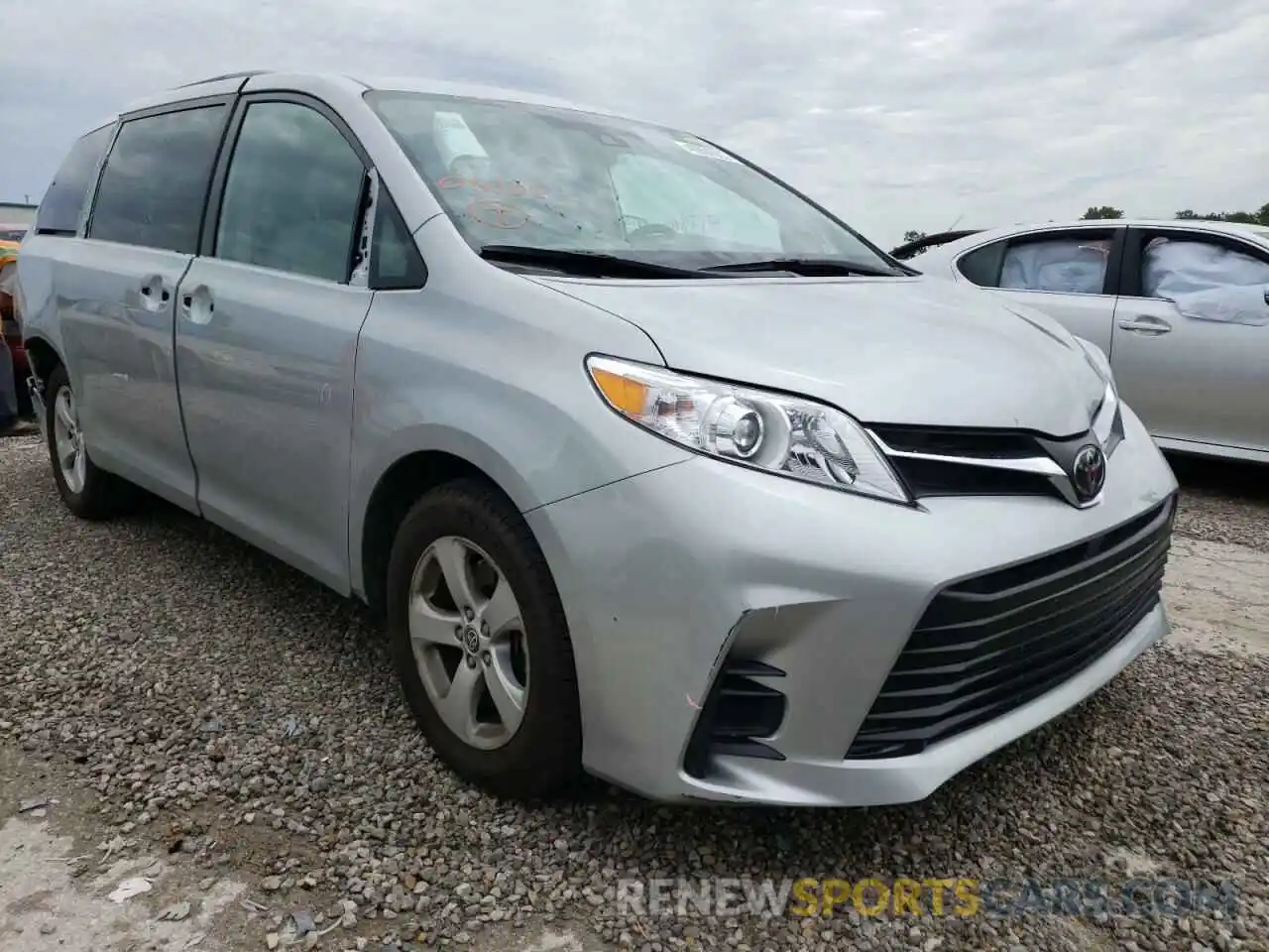 1 Photograph of a damaged car 5TDKZ3DC4LS080022 TOYOTA SIENNA 2020