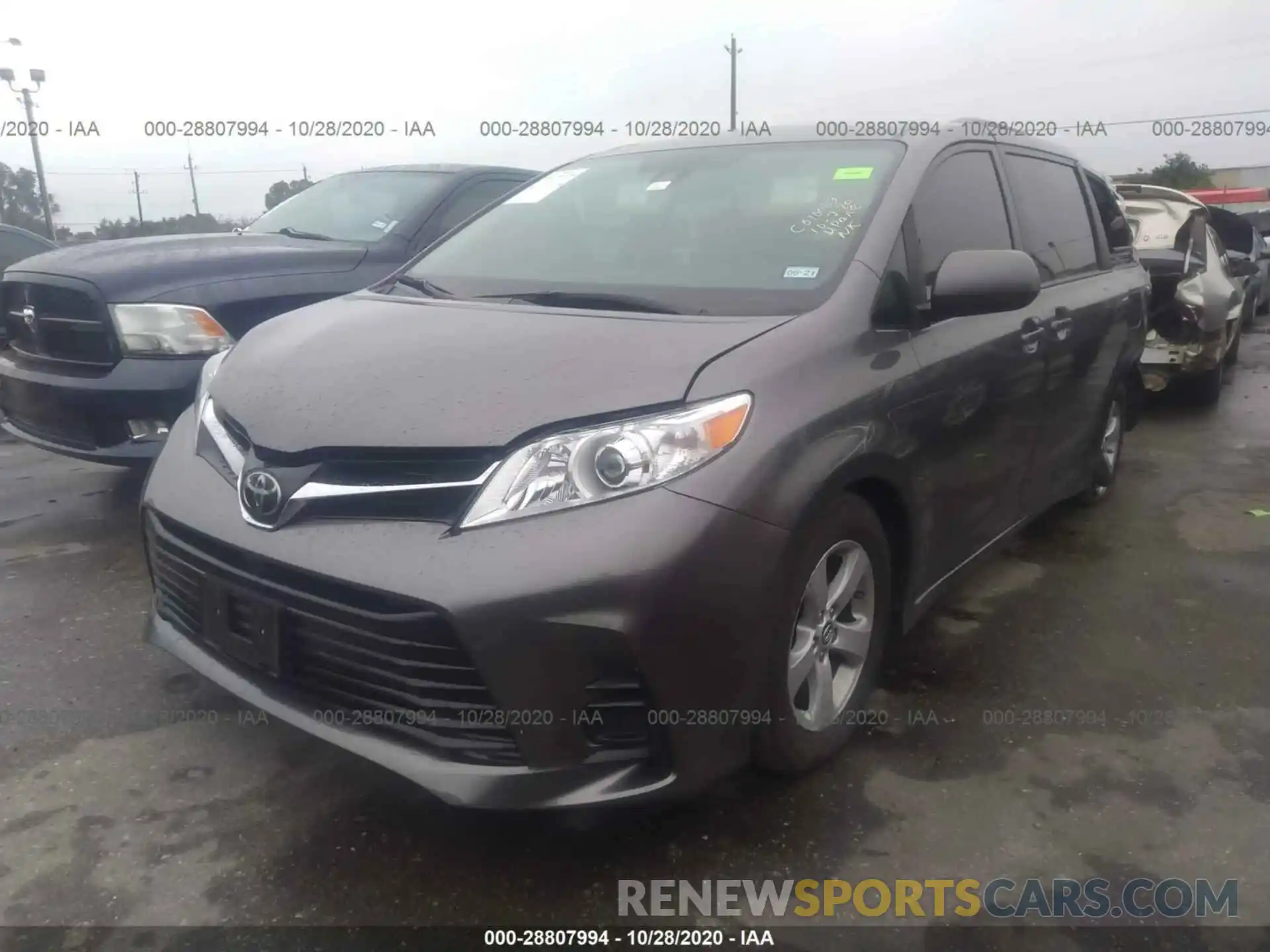 2 Photograph of a damaged car 5TDKZ3DC5LS030679 TOYOTA SIENNA 2020