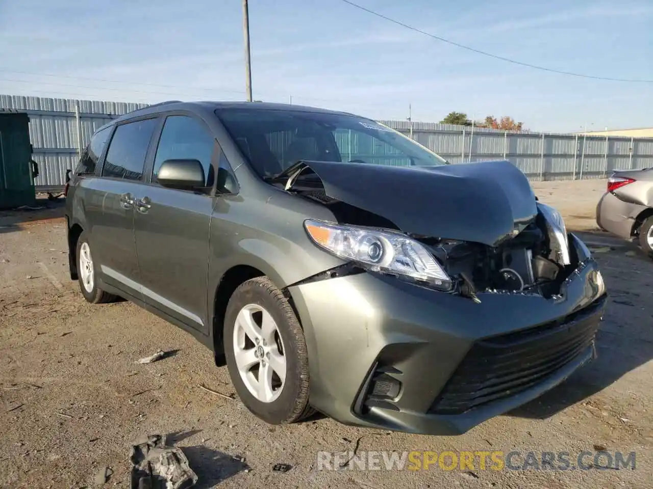 1 Photograph of a damaged car 5TDKZ3DC5LS041813 TOYOTA SIENNA 2020