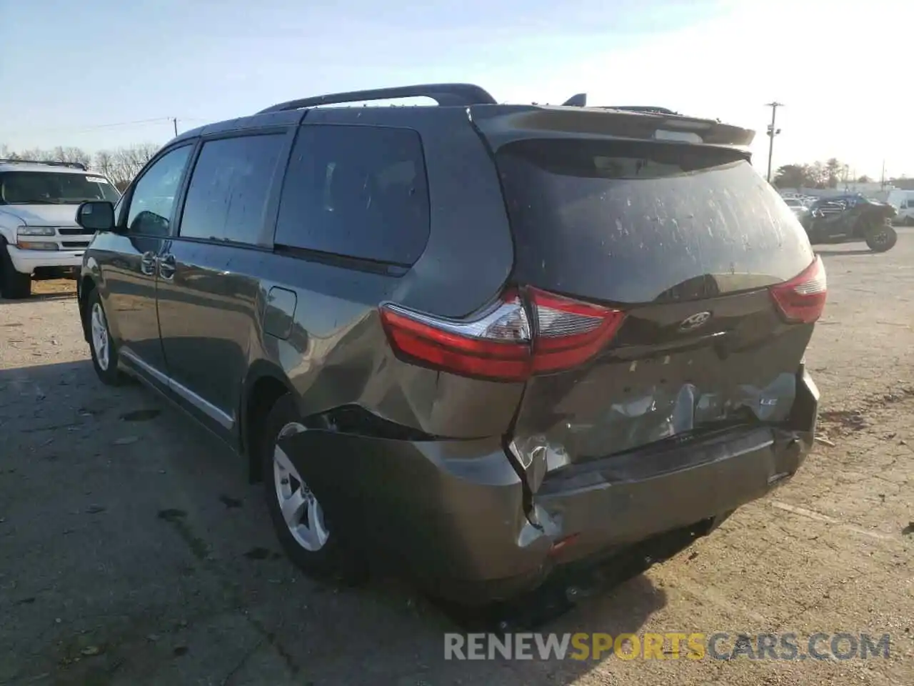 3 Photograph of a damaged car 5TDKZ3DC5LS041813 TOYOTA SIENNA 2020