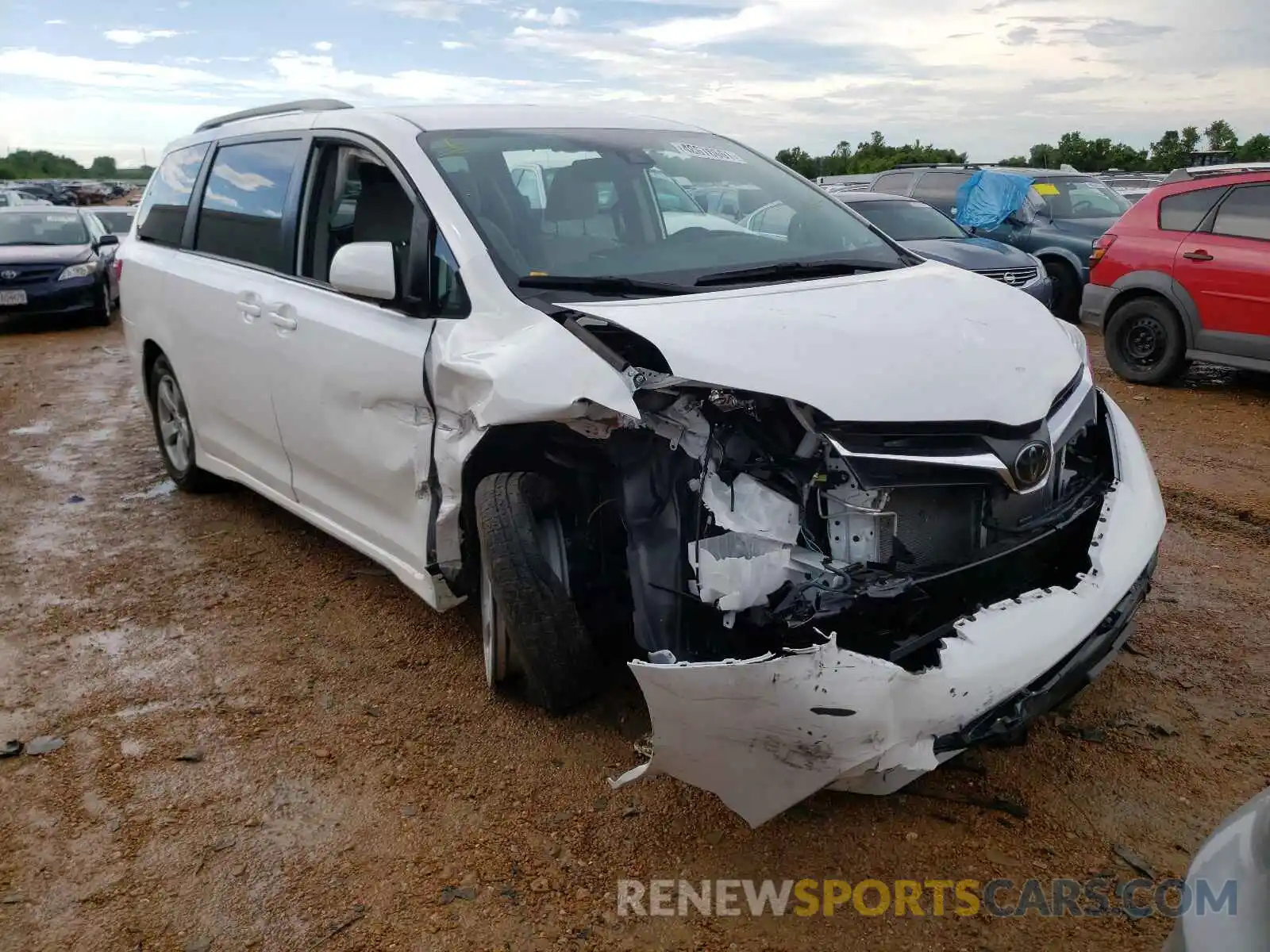 1 Photograph of a damaged car 5TDKZ3DC5LS043447 TOYOTA SIENNA 2020