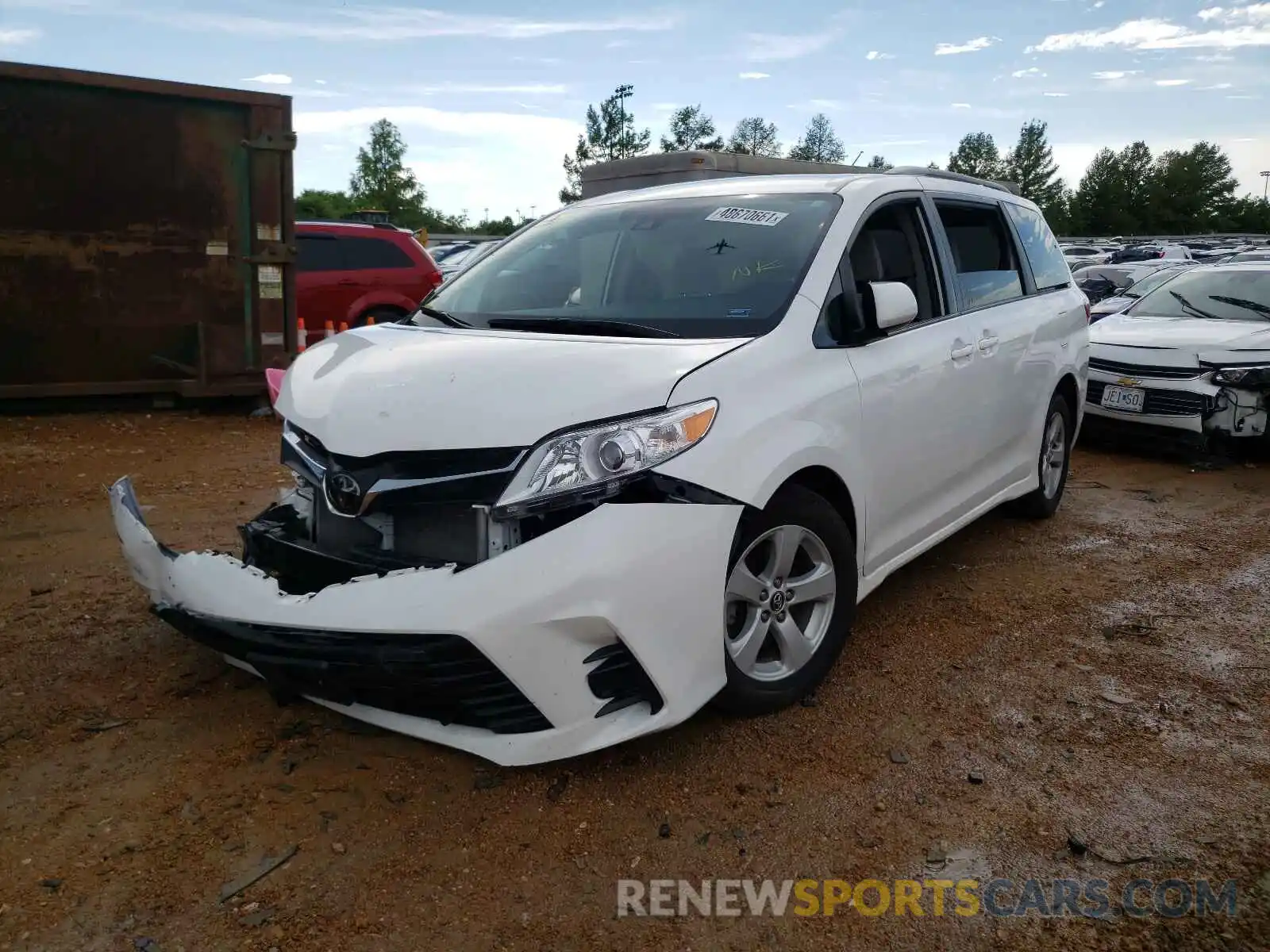 2 Photograph of a damaged car 5TDKZ3DC5LS043447 TOYOTA SIENNA 2020