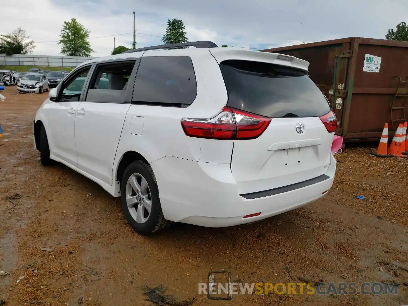 3 Photograph of a damaged car 5TDKZ3DC5LS043447 TOYOTA SIENNA 2020