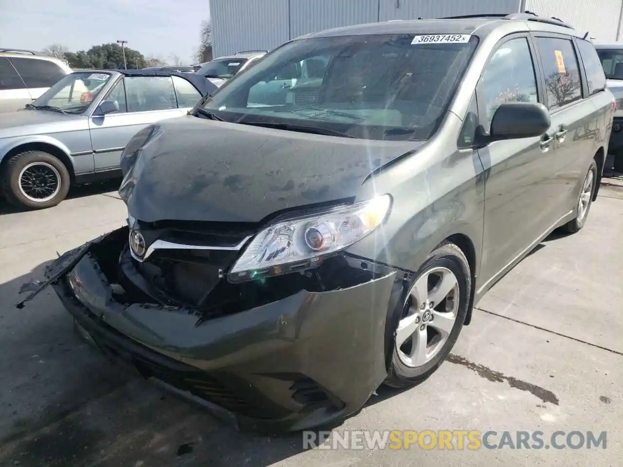 2 Photograph of a damaged car 5TDKZ3DC5LS046414 TOYOTA SIENNA 2020