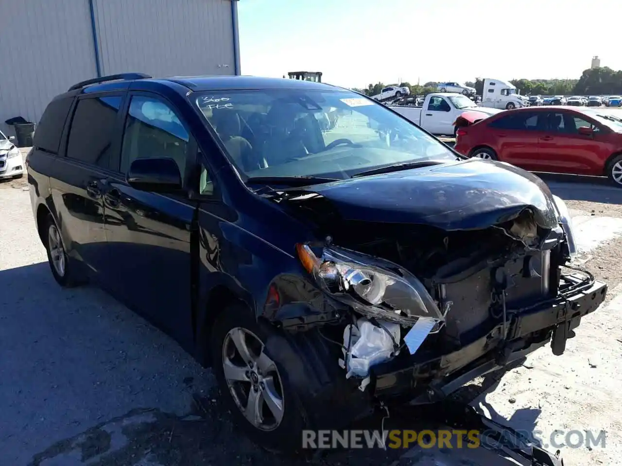 1 Photograph of a damaged car 5TDKZ3DC5LS048325 TOYOTA SIENNA 2020