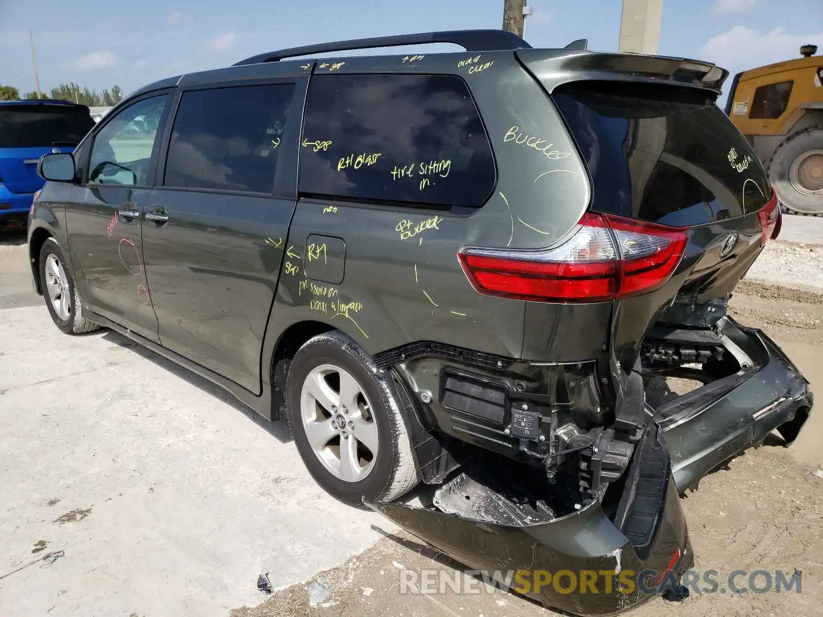 3 Фотография поврежденного автомобиля 5TDKZ3DC5LS048504 TOYOTA SIENNA 2020