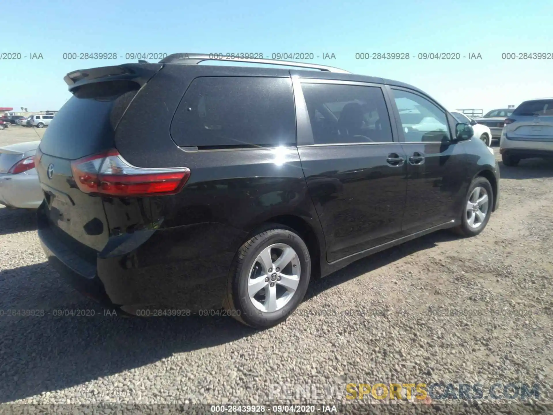 4 Фотография поврежденного автомобиля 5TDKZ3DC5LS057316 TOYOTA SIENNA 2020