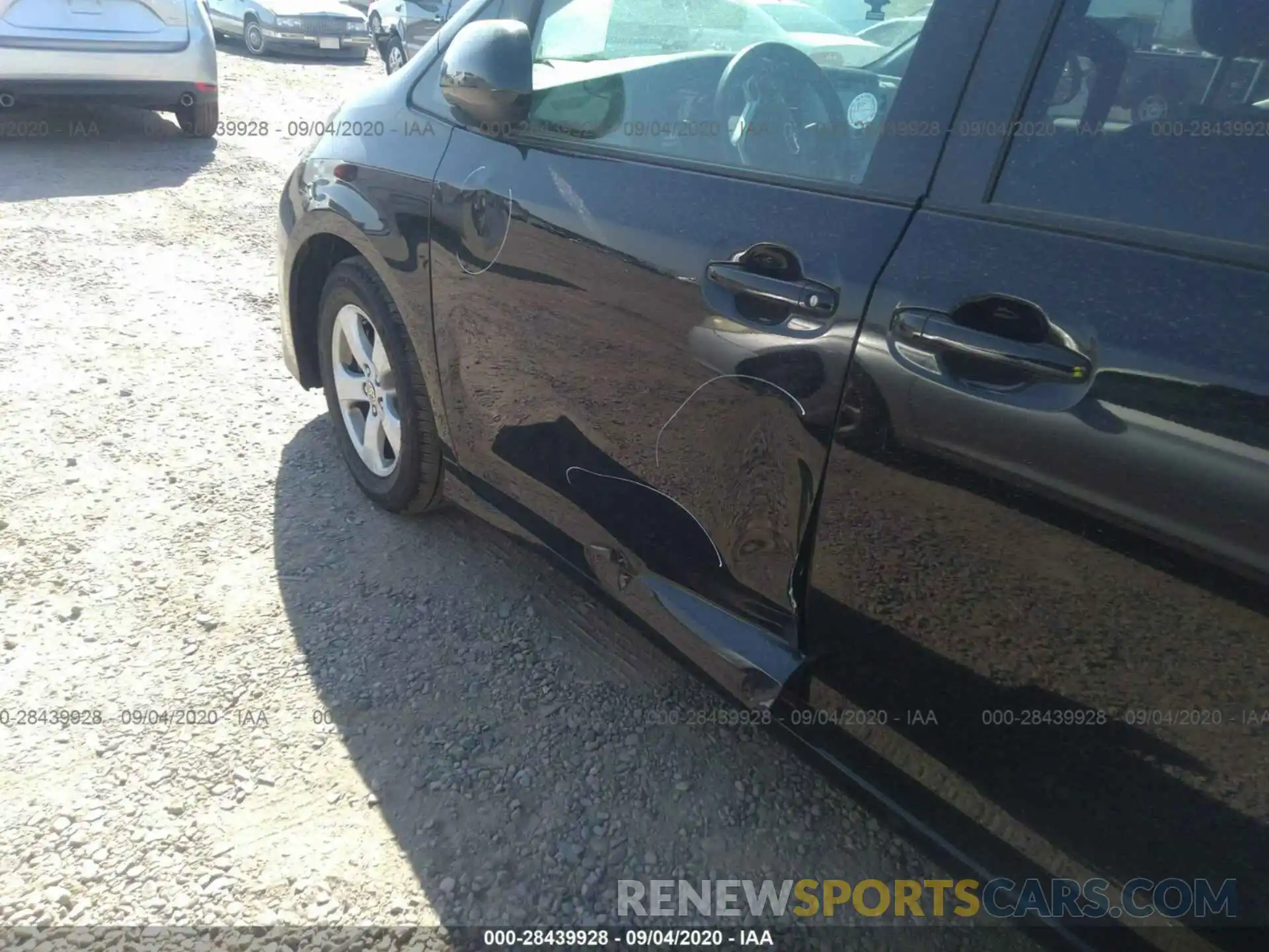 6 Photograph of a damaged car 5TDKZ3DC5LS057316 TOYOTA SIENNA 2020