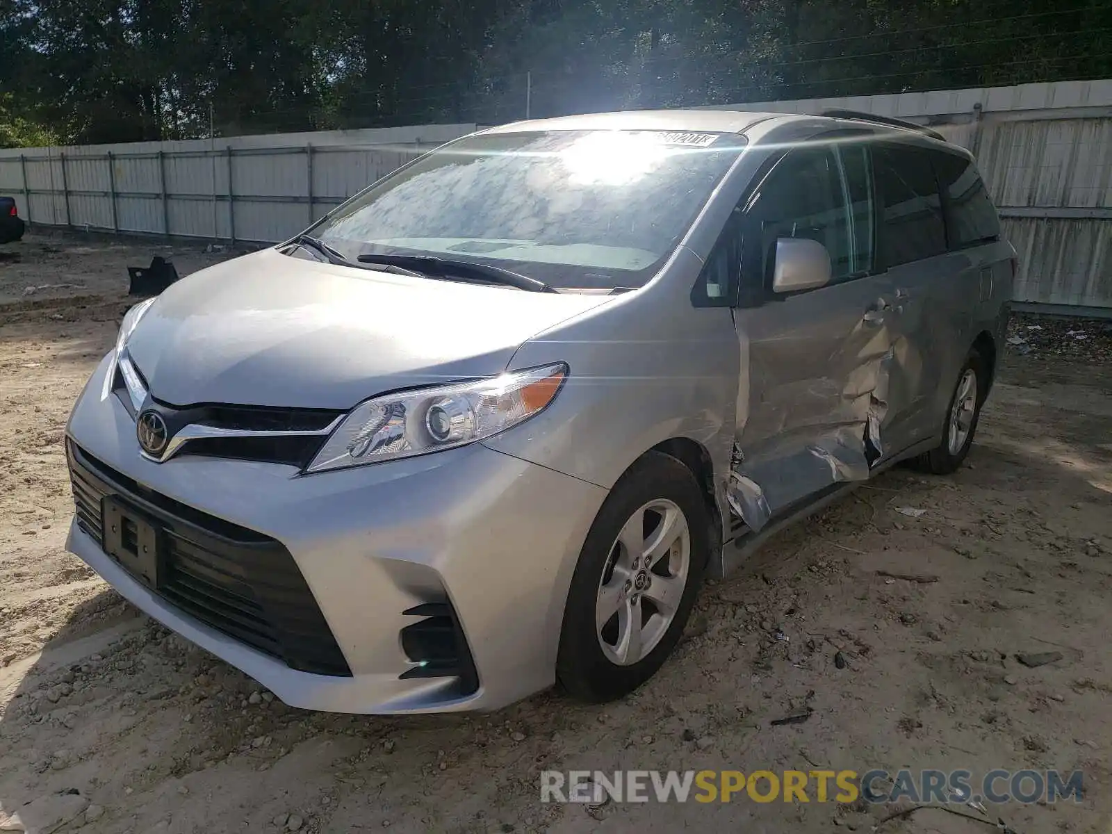 2 Photograph of a damaged car 5TDKZ3DC5LS064170 TOYOTA SIENNA 2020