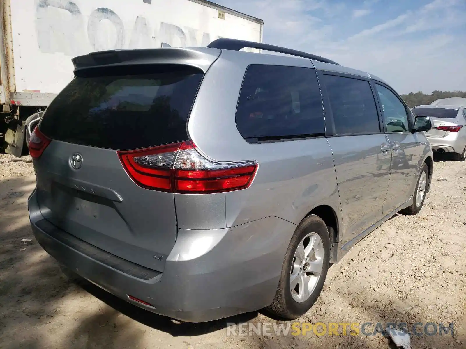 4 Фотография поврежденного автомобиля 5TDKZ3DC5LS064170 TOYOTA SIENNA 2020