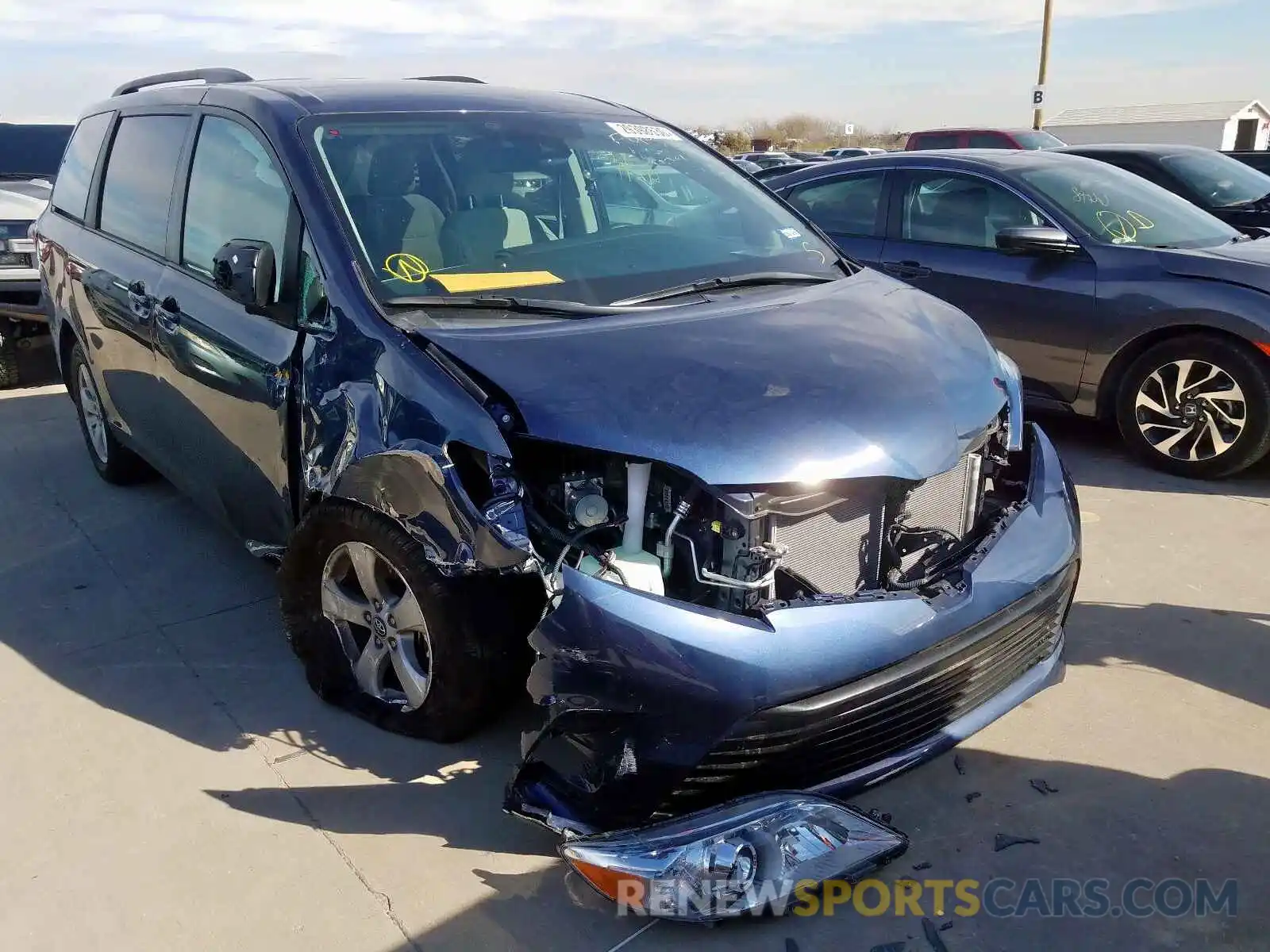 1 Photograph of a damaged car 5TDKZ3DC6LS025927 TOYOTA SIENNA 2020