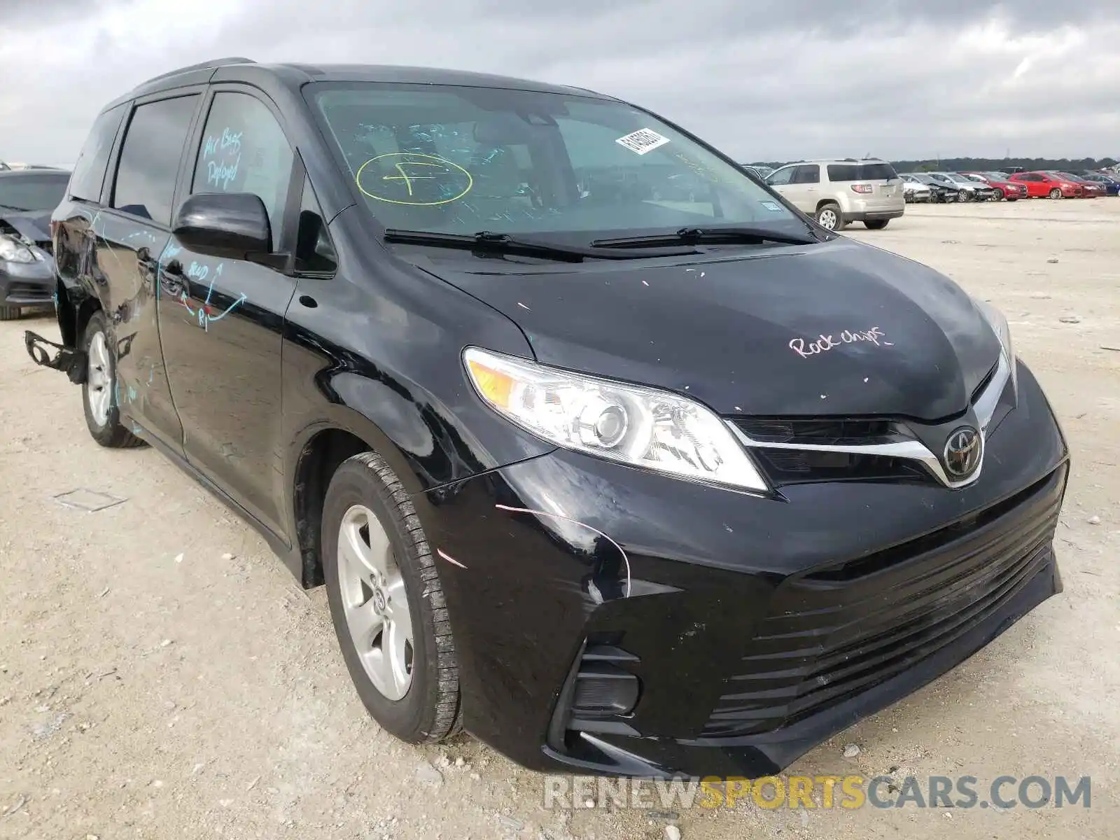 1 Photograph of a damaged car 5TDKZ3DC6LS043456 TOYOTA SIENNA 2020