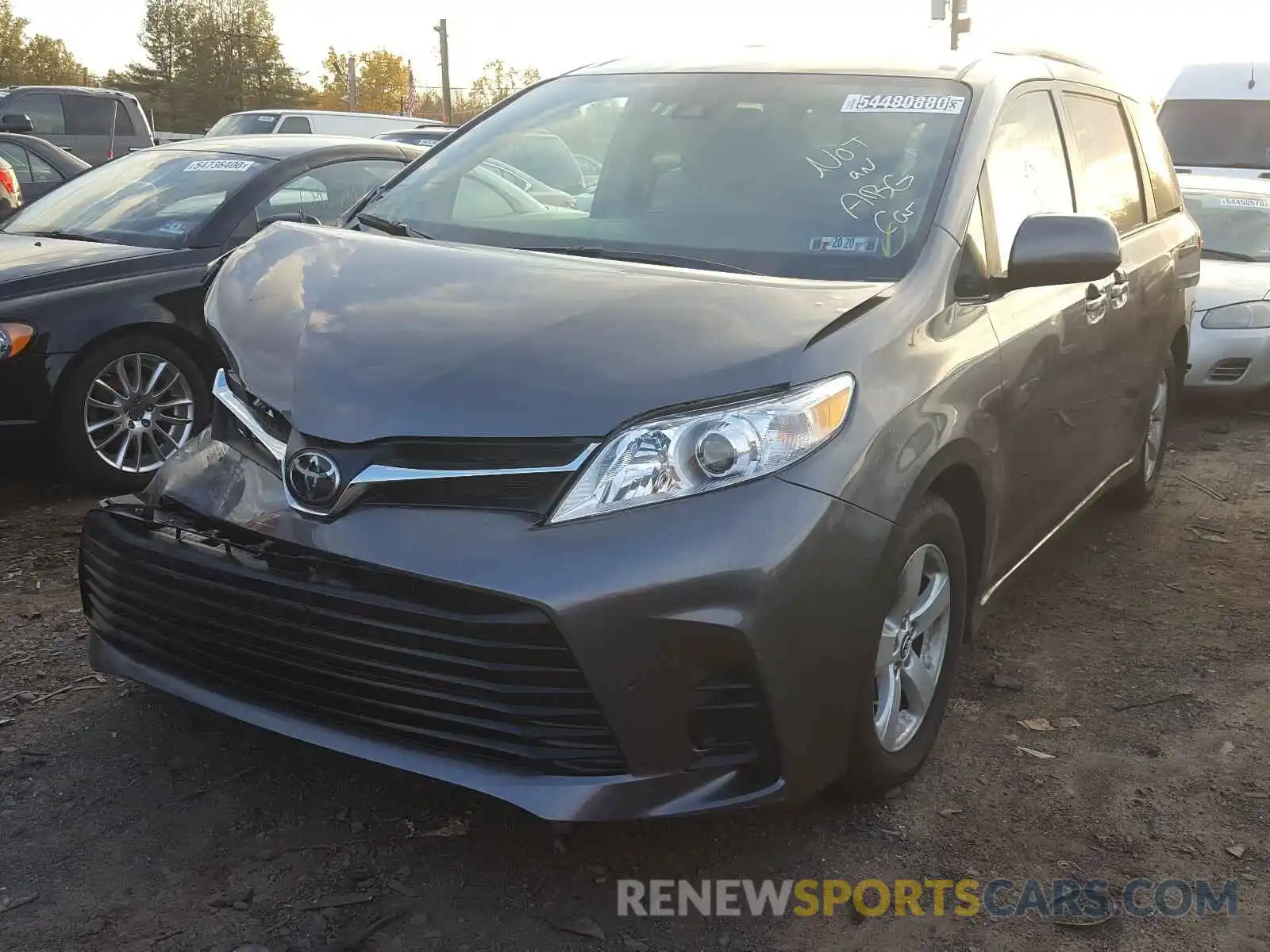 2 Photograph of a damaged car 5TDKZ3DC6LS049502 TOYOTA SIENNA 2020