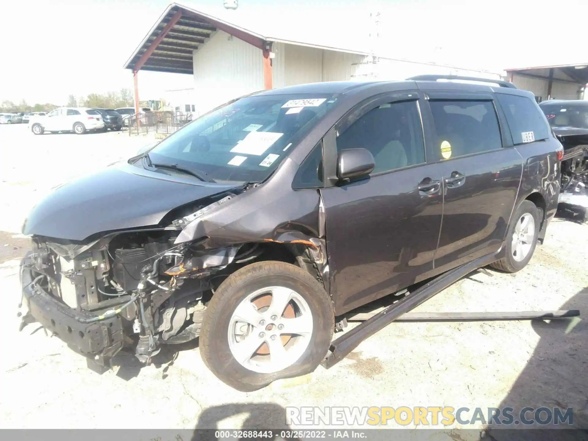 2 Photograph of a damaged car 5TDKZ3DC6LS058717 TOYOTA SIENNA 2020